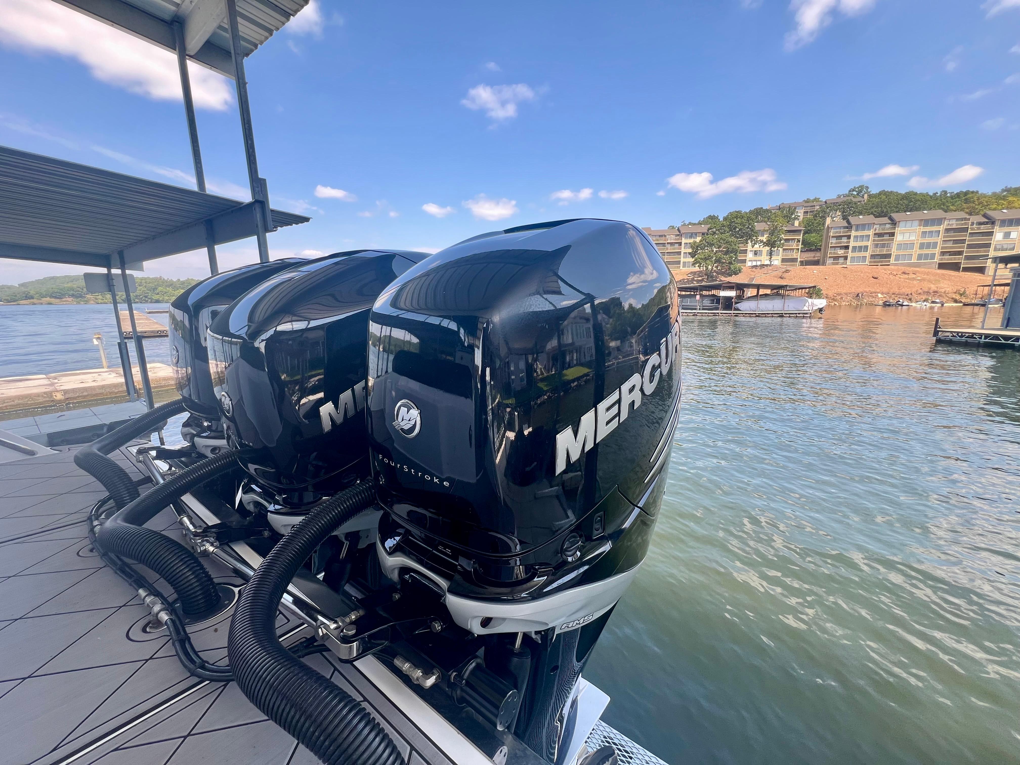 Nor-Tech-340 Sport Center Console 2023 -MO-US-9747759 | Thumbnail