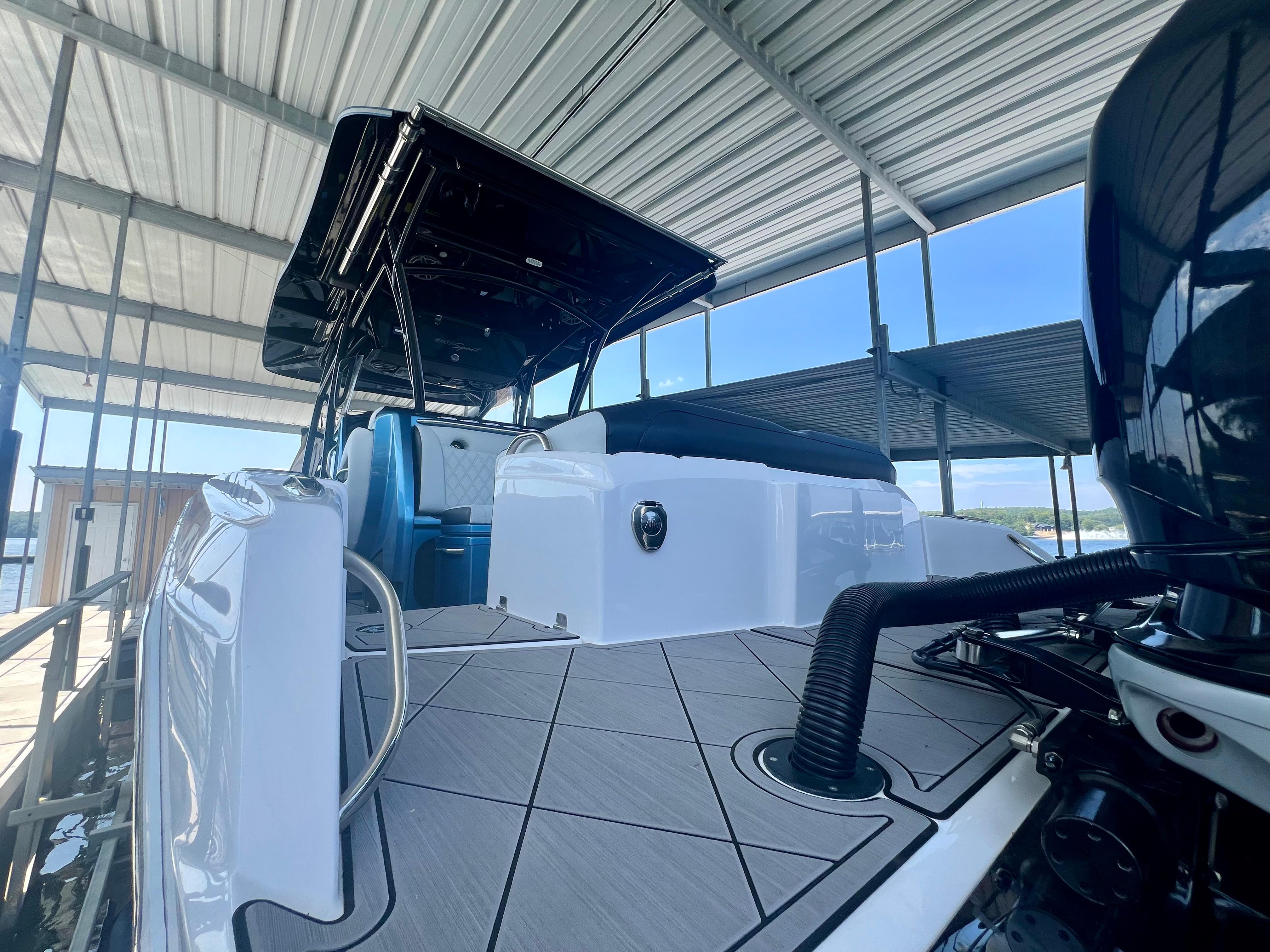 Nor-Tech-340 Sport Center Console 2023 -MO-US-9747759 | Thumbnail