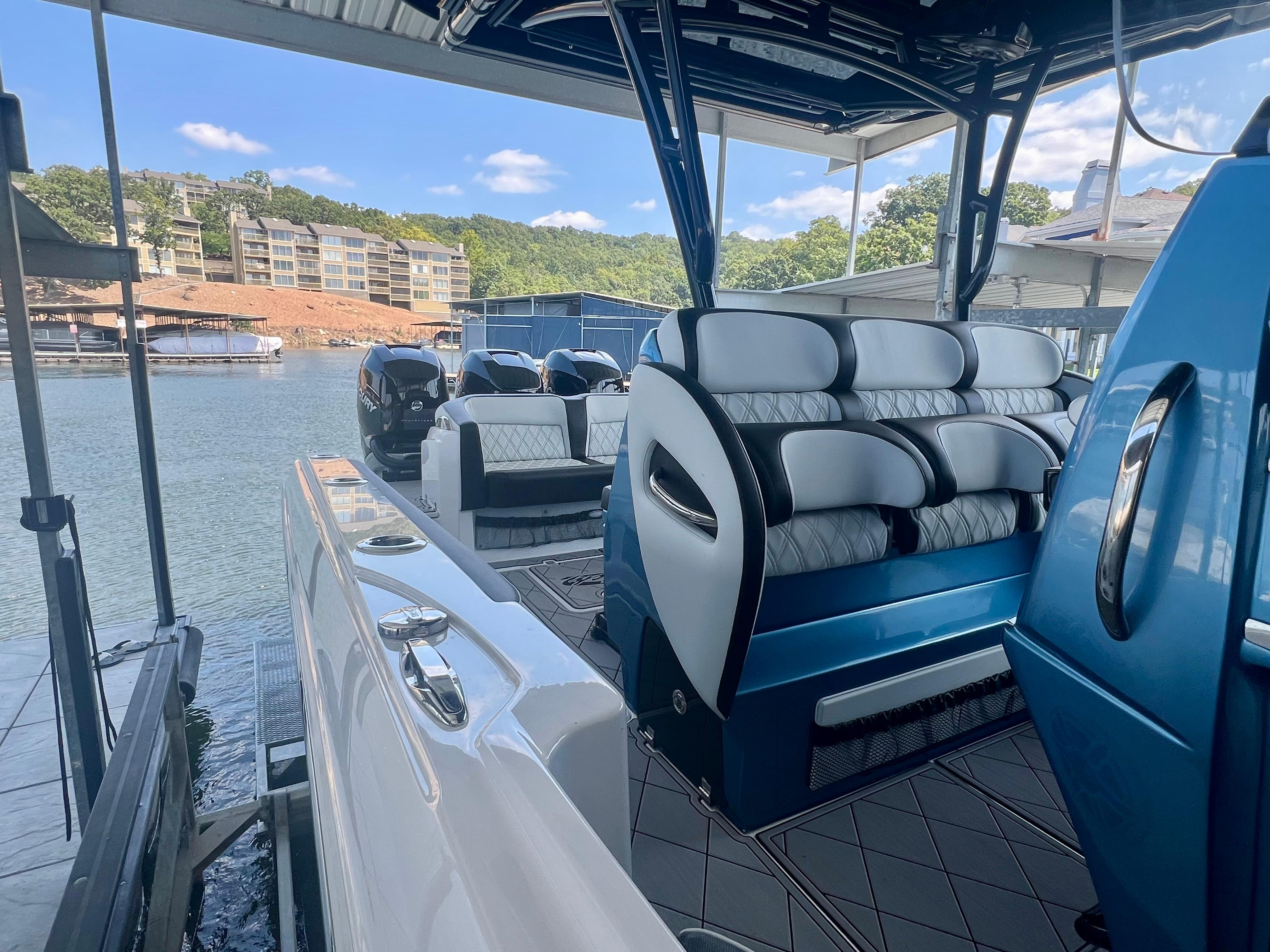 Nor-Tech-340 Sport Center Console 2023 -MO-US-9747759 | Thumbnail