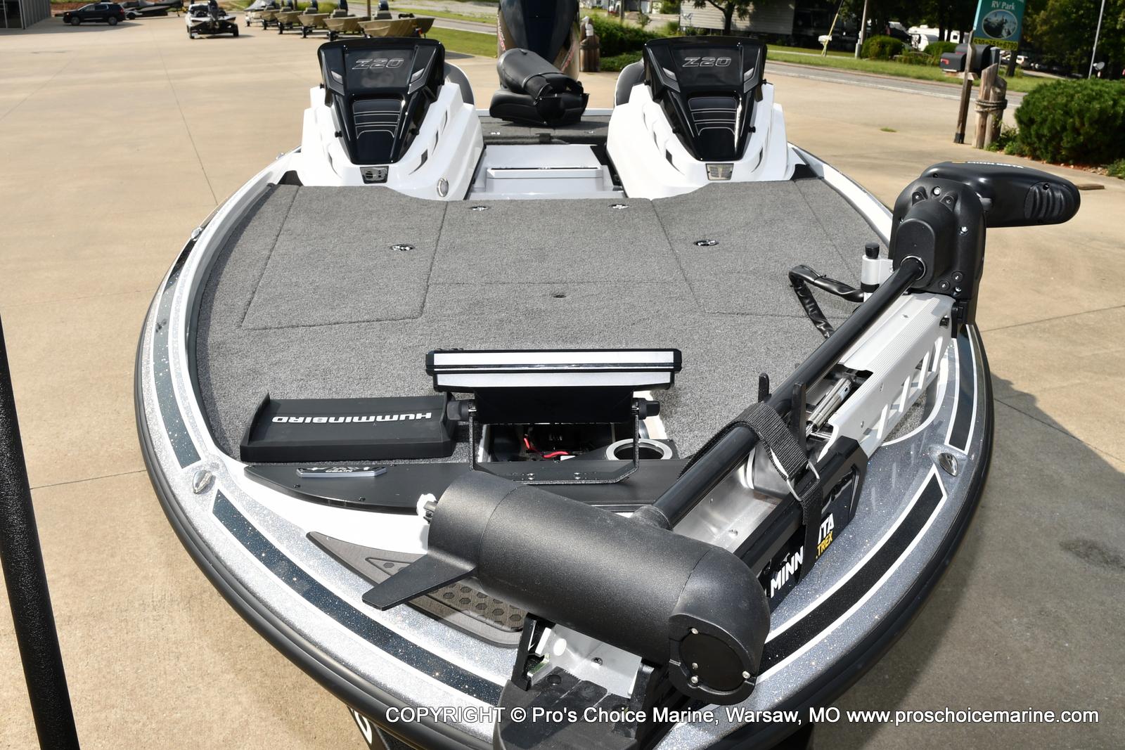 2022 Nitro boat for sale, model of the boat is Z20 DUAL CONSOLE w/Humminbirds & Image # 27 of 50