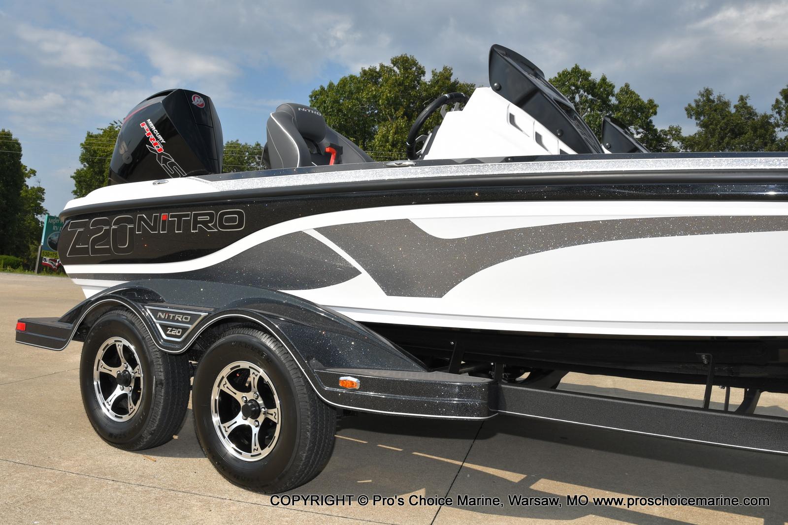 2022 Nitro boat for sale, model of the boat is Z20 DUAL CONSOLE w/Humminbirds & Image # 36 of 50