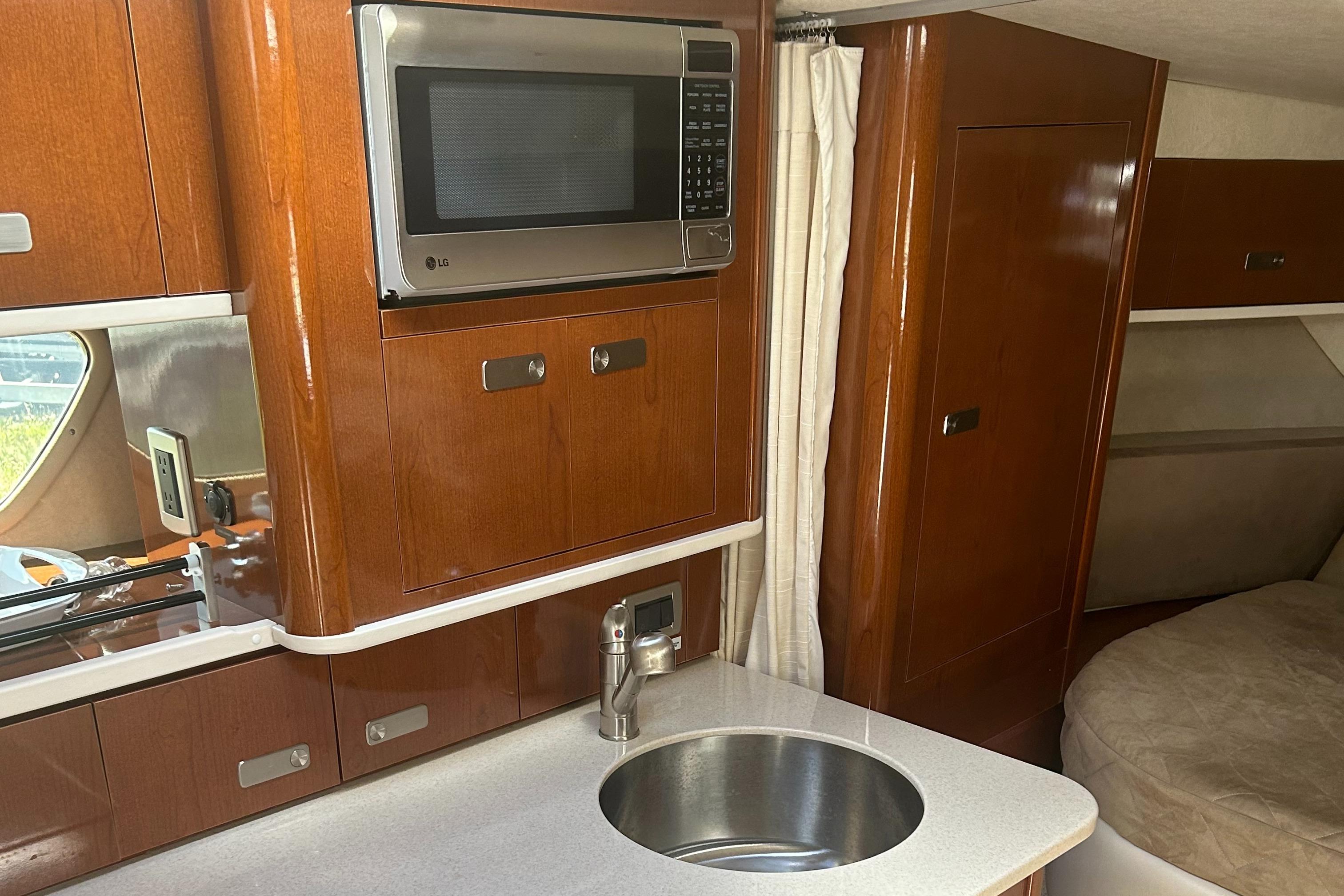 2012-sea-ray-350-sundancer-power-9283296-20241216103123969-1_XLARGE