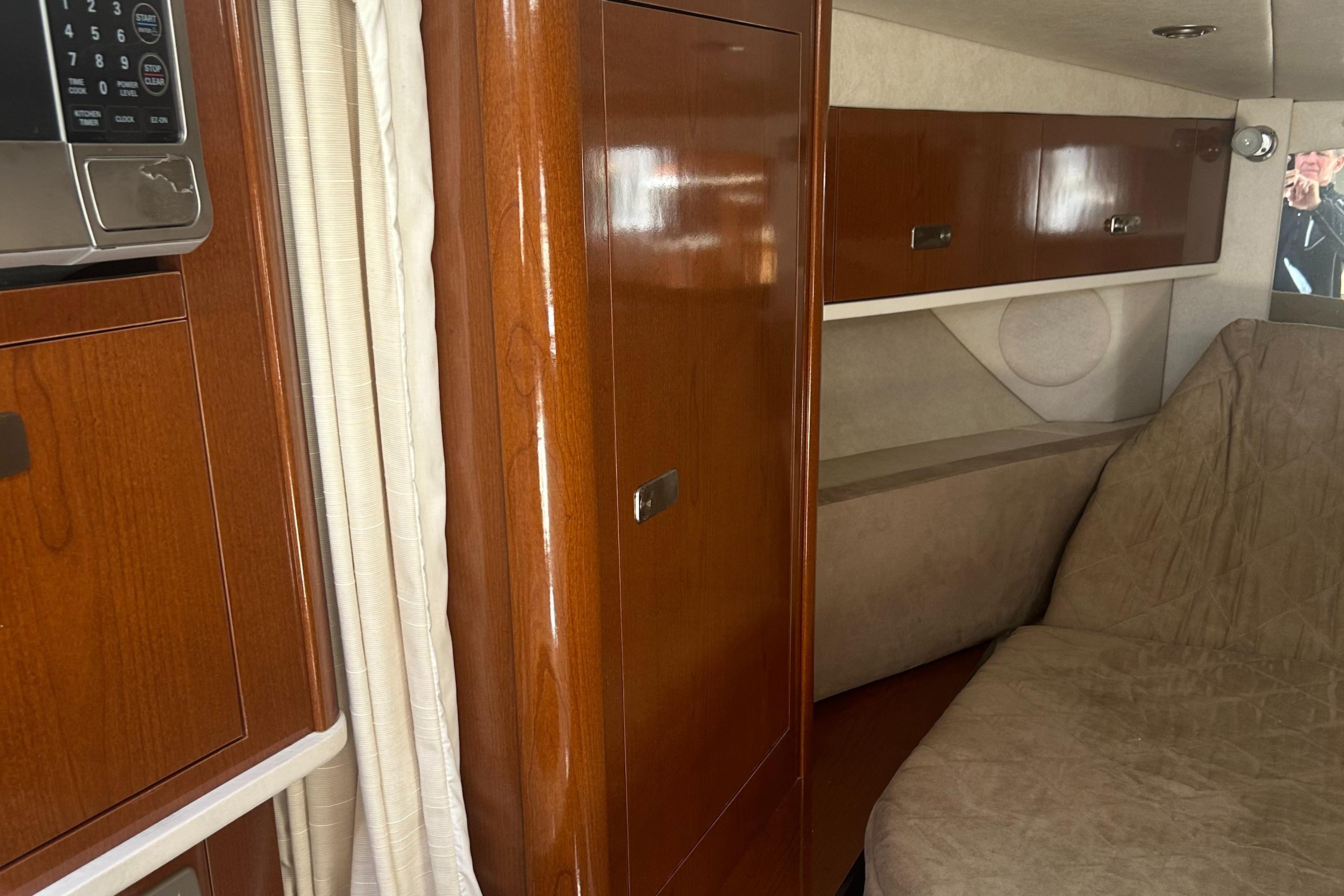 2012-sea-ray-350-sundancer-power-9283296-20241216103130764-1_XLARGE