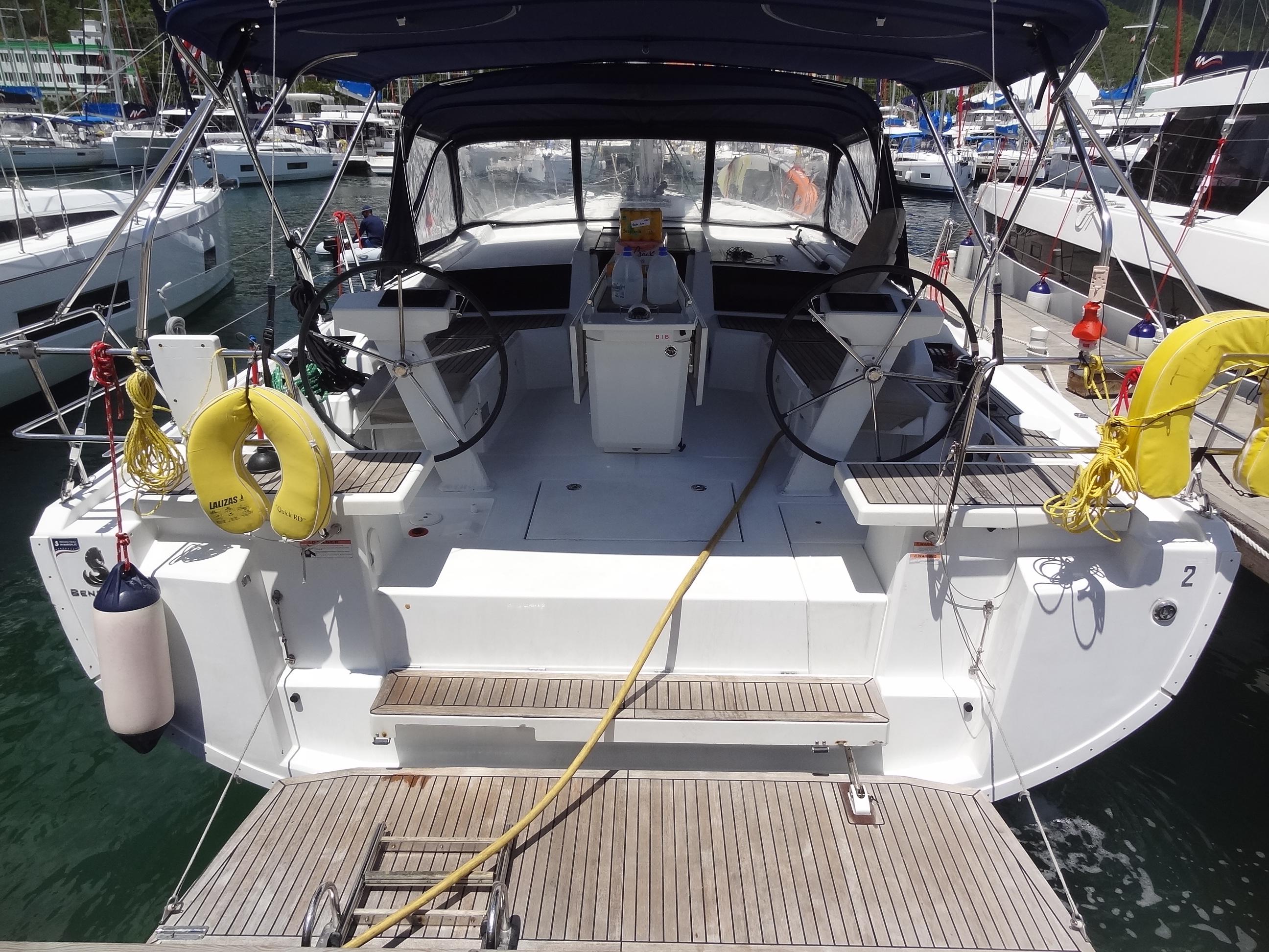 Yacht Photos Pics