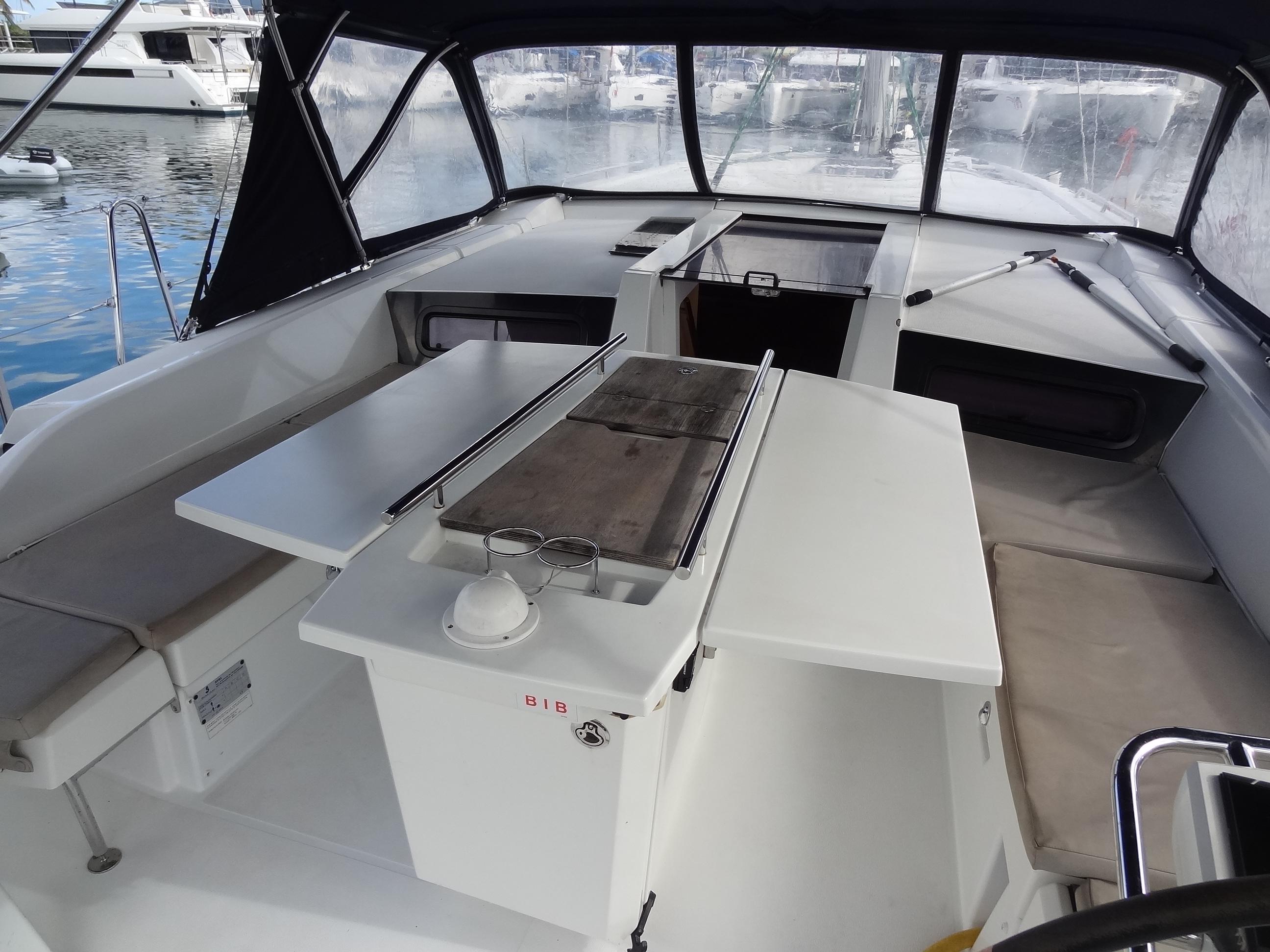 Yacht Photos Pics