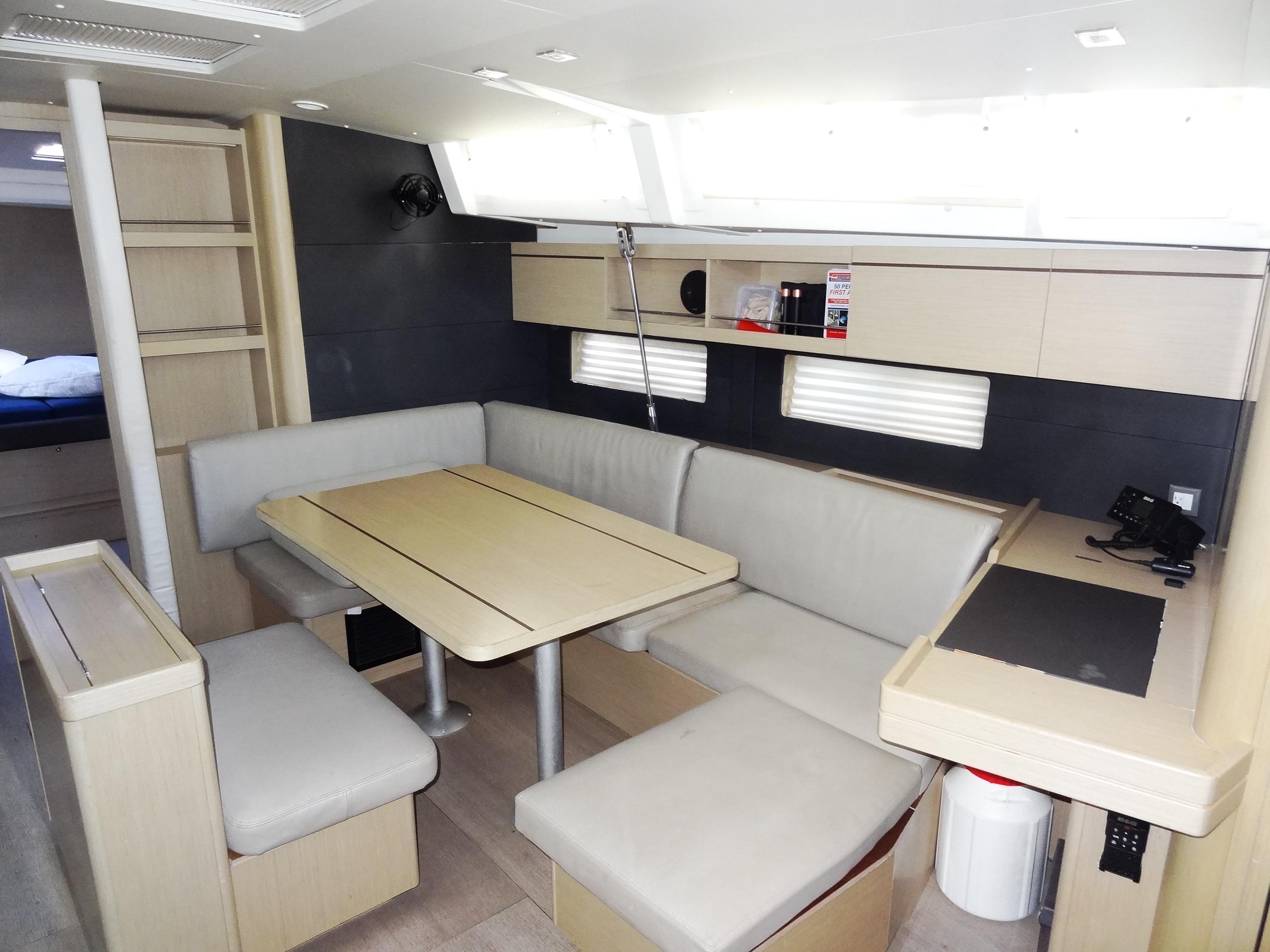 Yacht Photos Pics