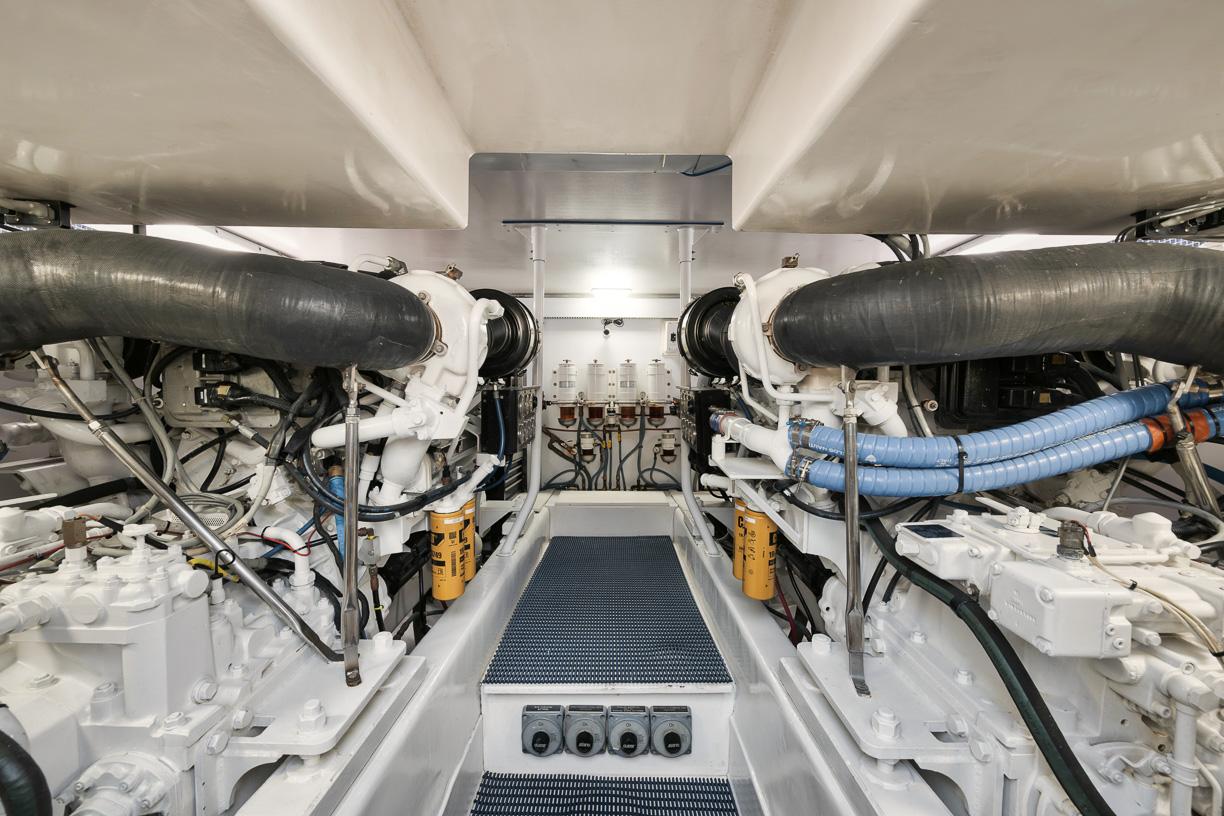 Ocean Yachts 73 Unconquered - Engine Room