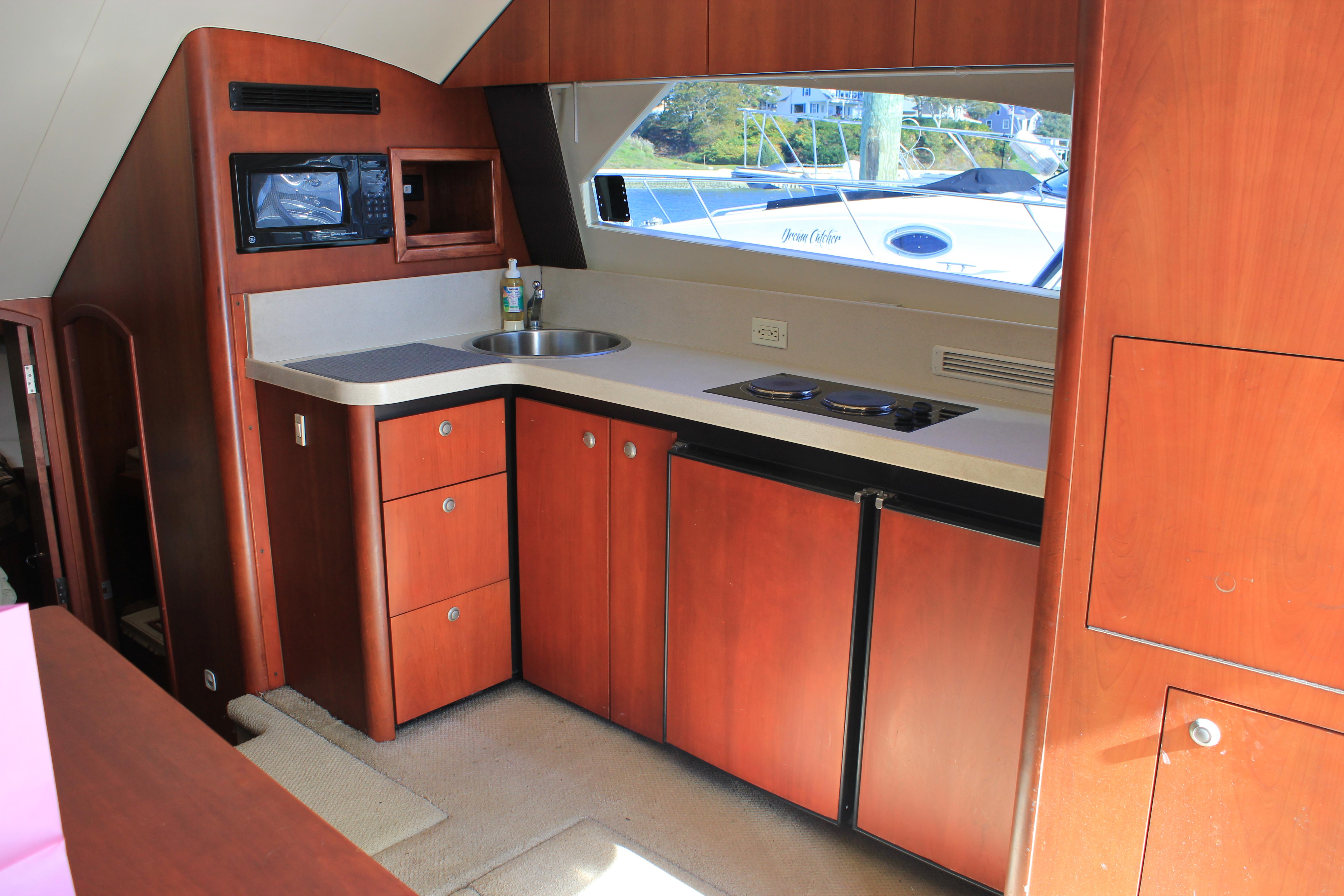 36 ft Luhrs 36 Convertible Galley starboard
