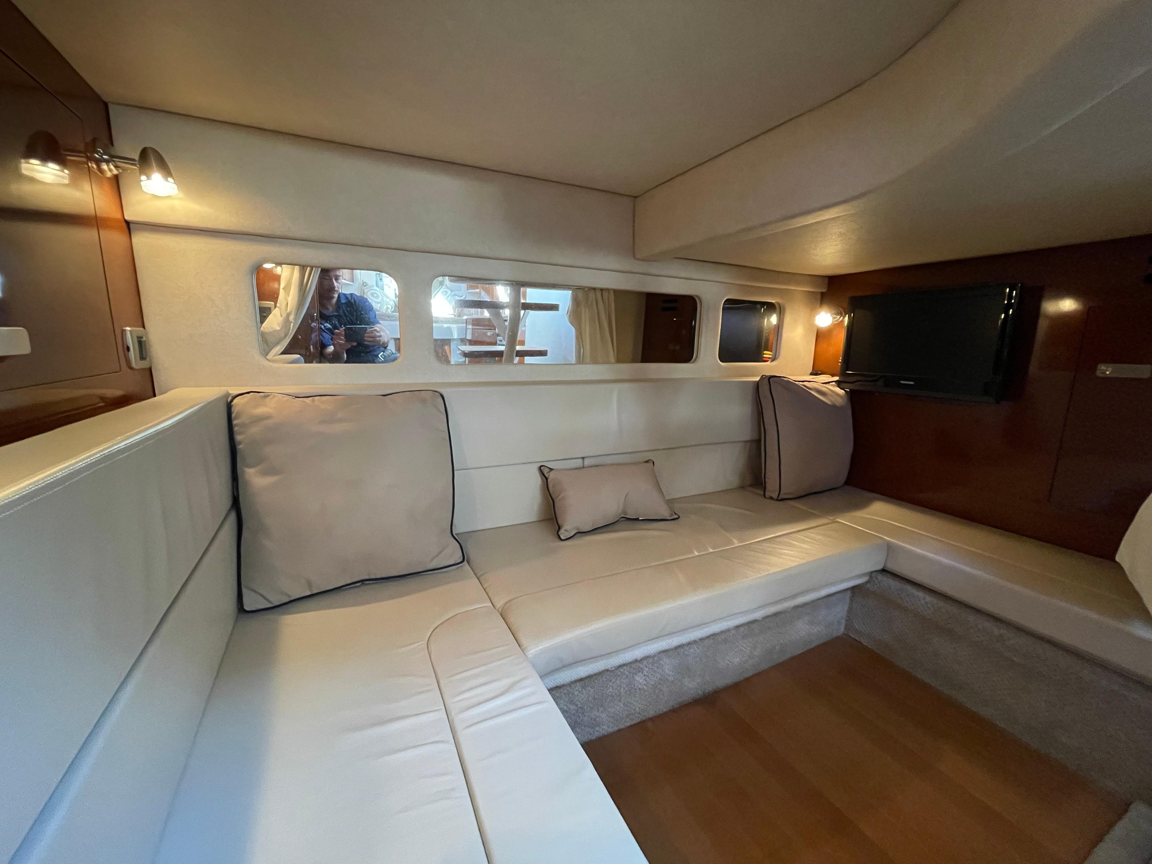 2010-sea-ray-330-sundancer-power-9693301-20250715091006879-1