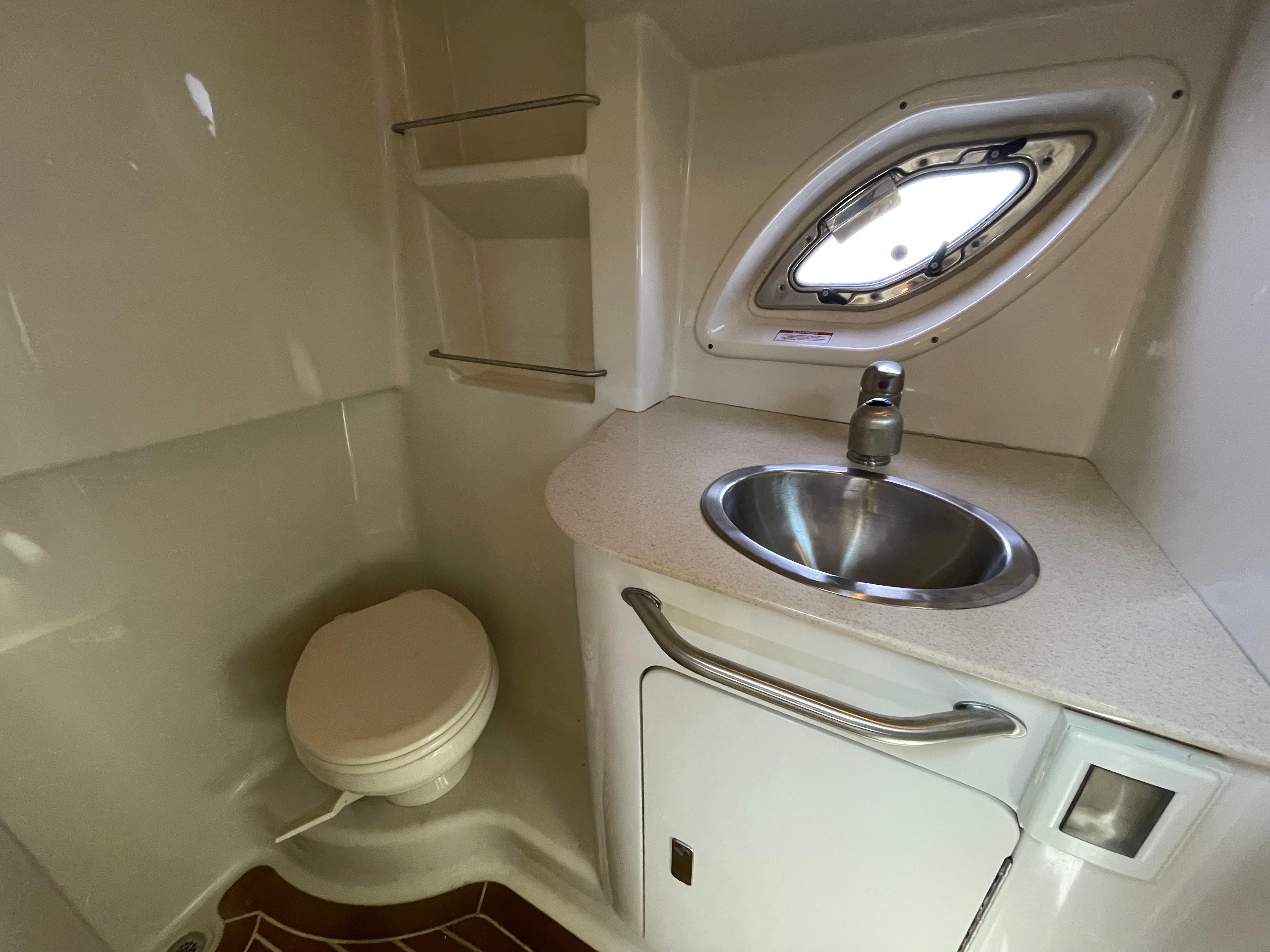 2010-sea-ray-330-sundancer-power-9693301-20250715091012267-1