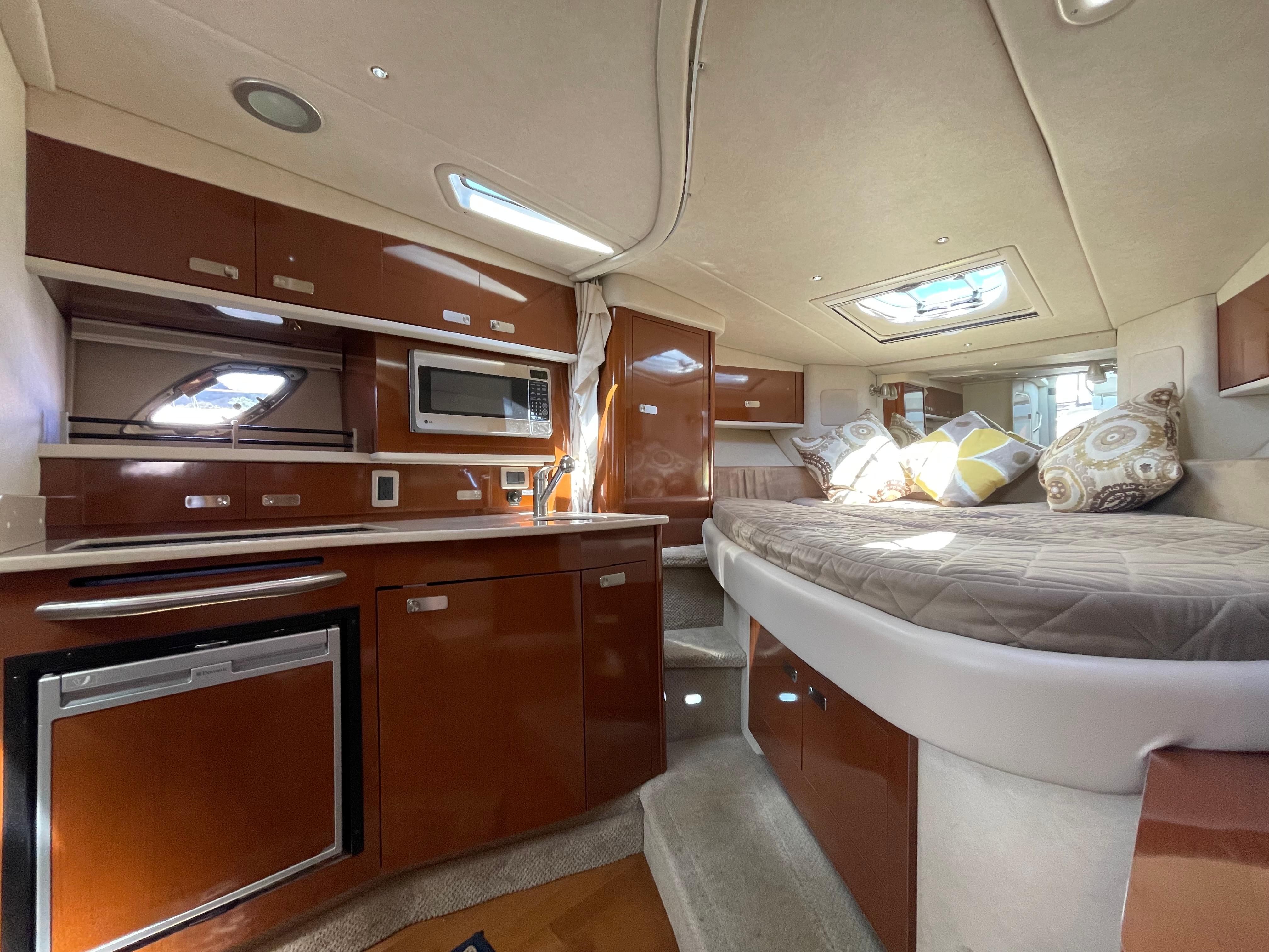 2010-sea-ray-330-sundancer-power-9693301-20250715091018836-1