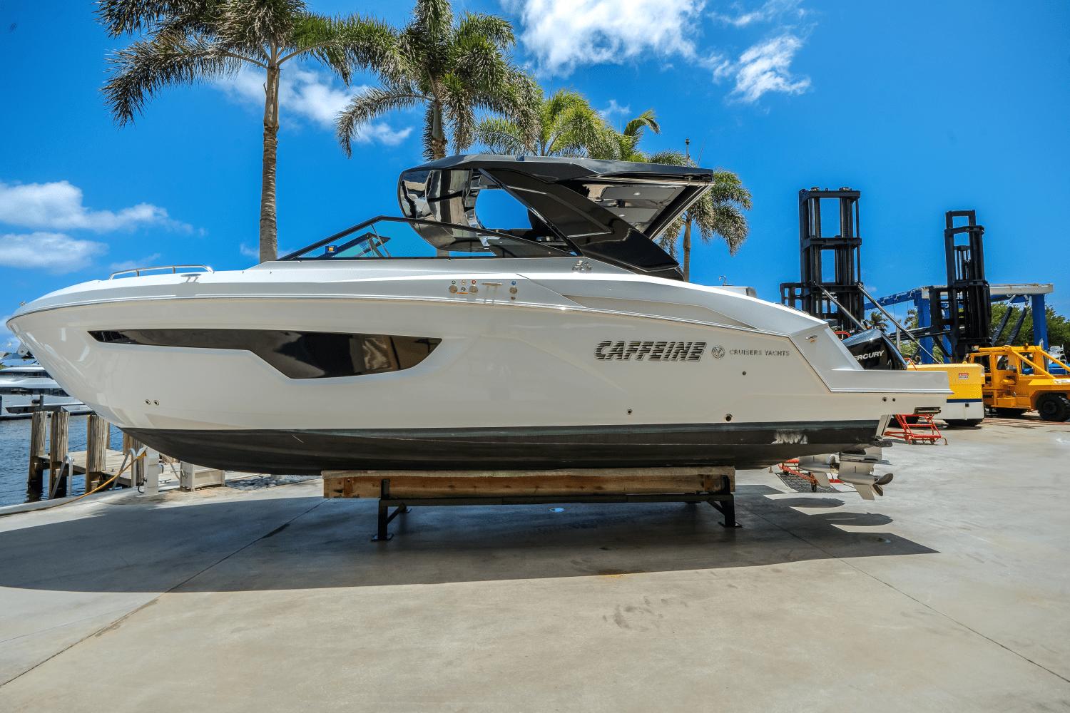 2023-cruisers-yachts-34-gls-outboard-power-9573301-977848497-0-060520250852-33