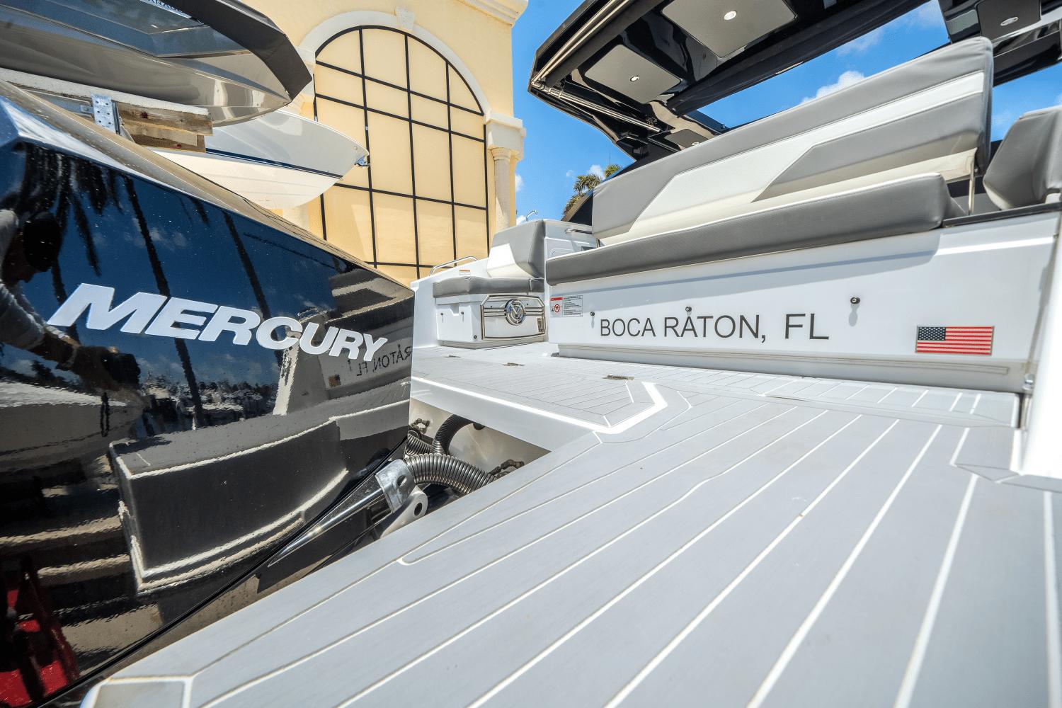 2023-cruisers-yachts-34-gls-outboard-power-9573301-977848511-0-060520250852-31