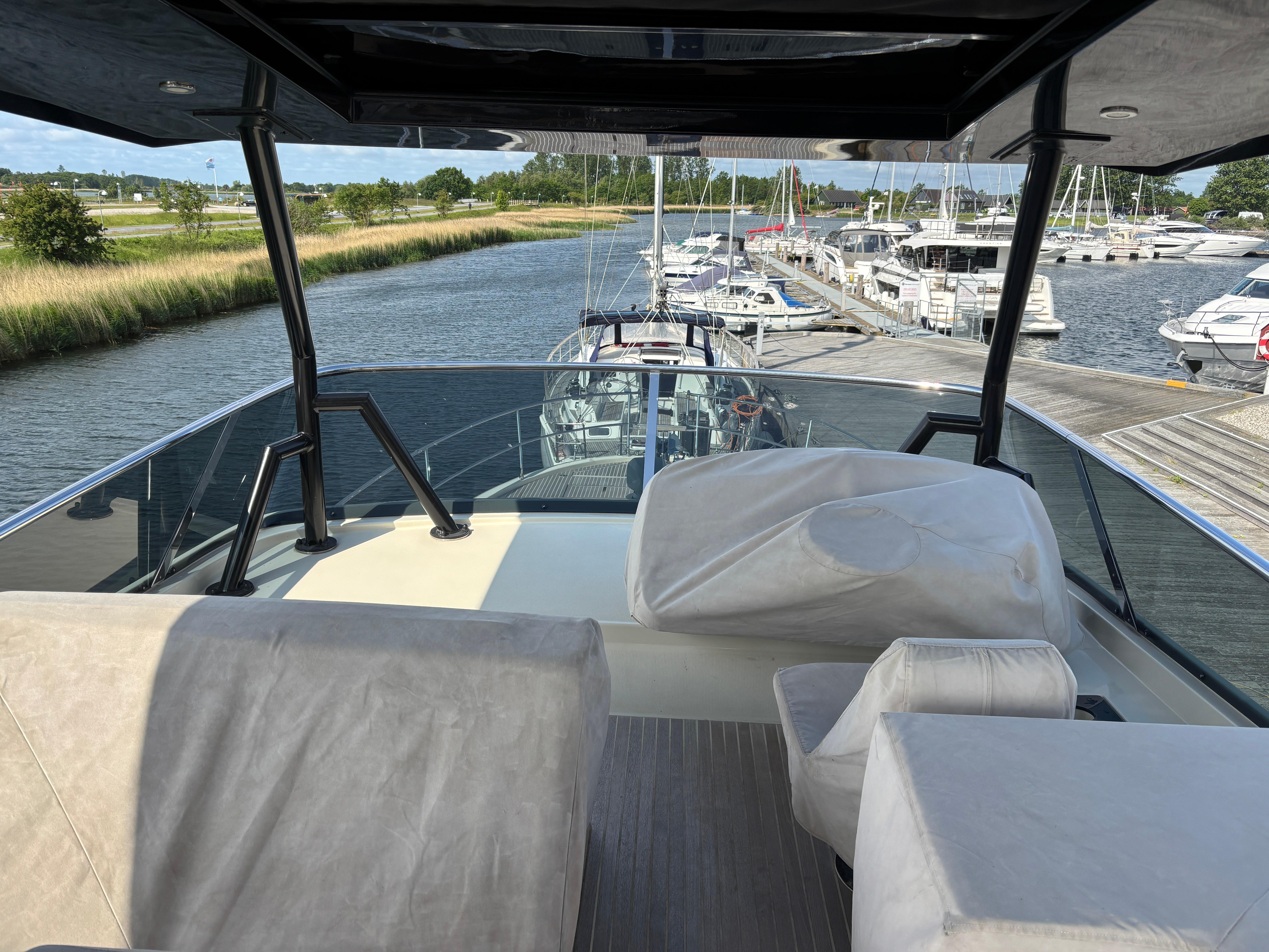 Yacht Photos Pics