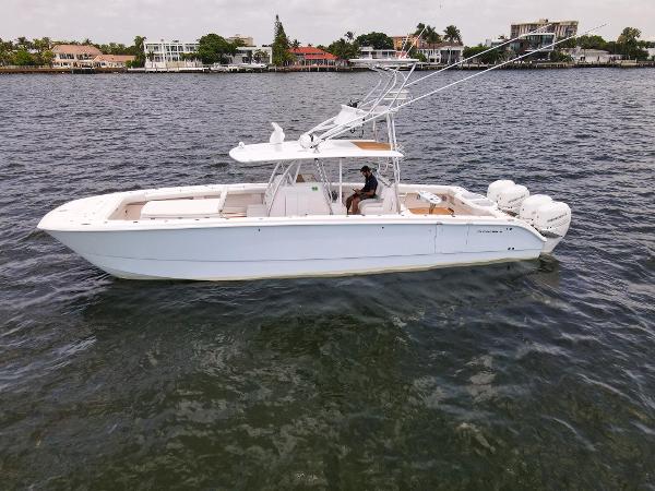 Photo of 2020 Invincible 40'