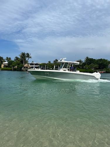 33' Boston Whaler, Listing Number 100901239, - Photo No. 10