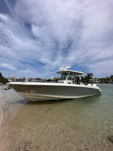 33' Boston Whaler, Listing Number 100901239, - Photo No. 8