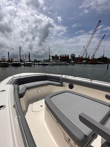 33' Boston Whaler, Listing Number 100901239, - Photo No. 16