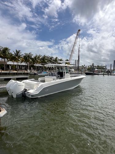 33' Boston Whaler, Listing Number 100901239, - Photo No. 29
