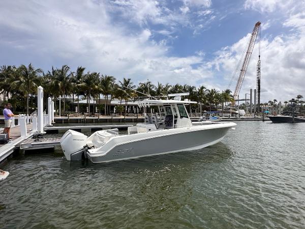 33' Boston Whaler, Listing Number 100901239, Image No. 30