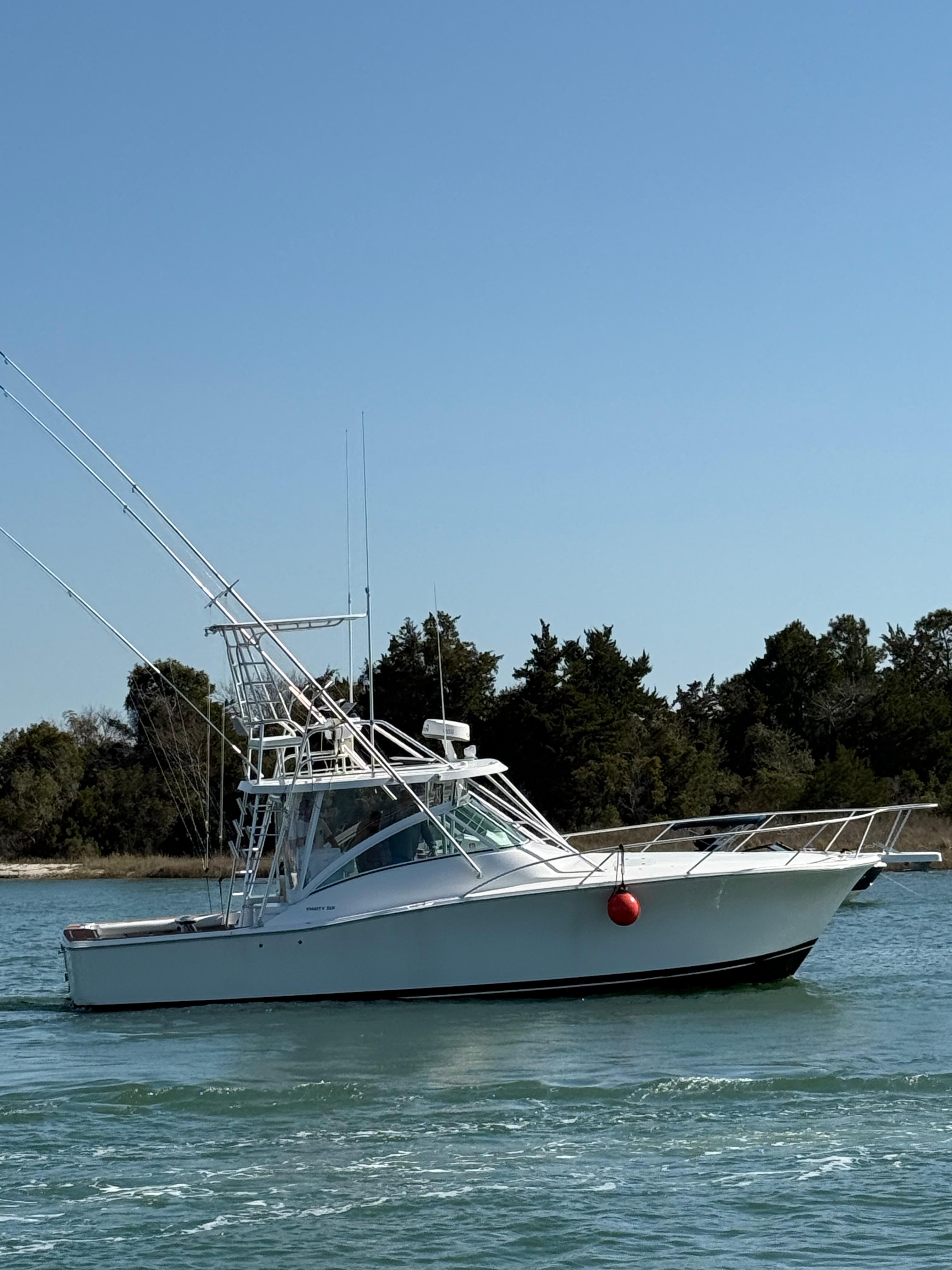 2005 Luhrs 36 - Image 5