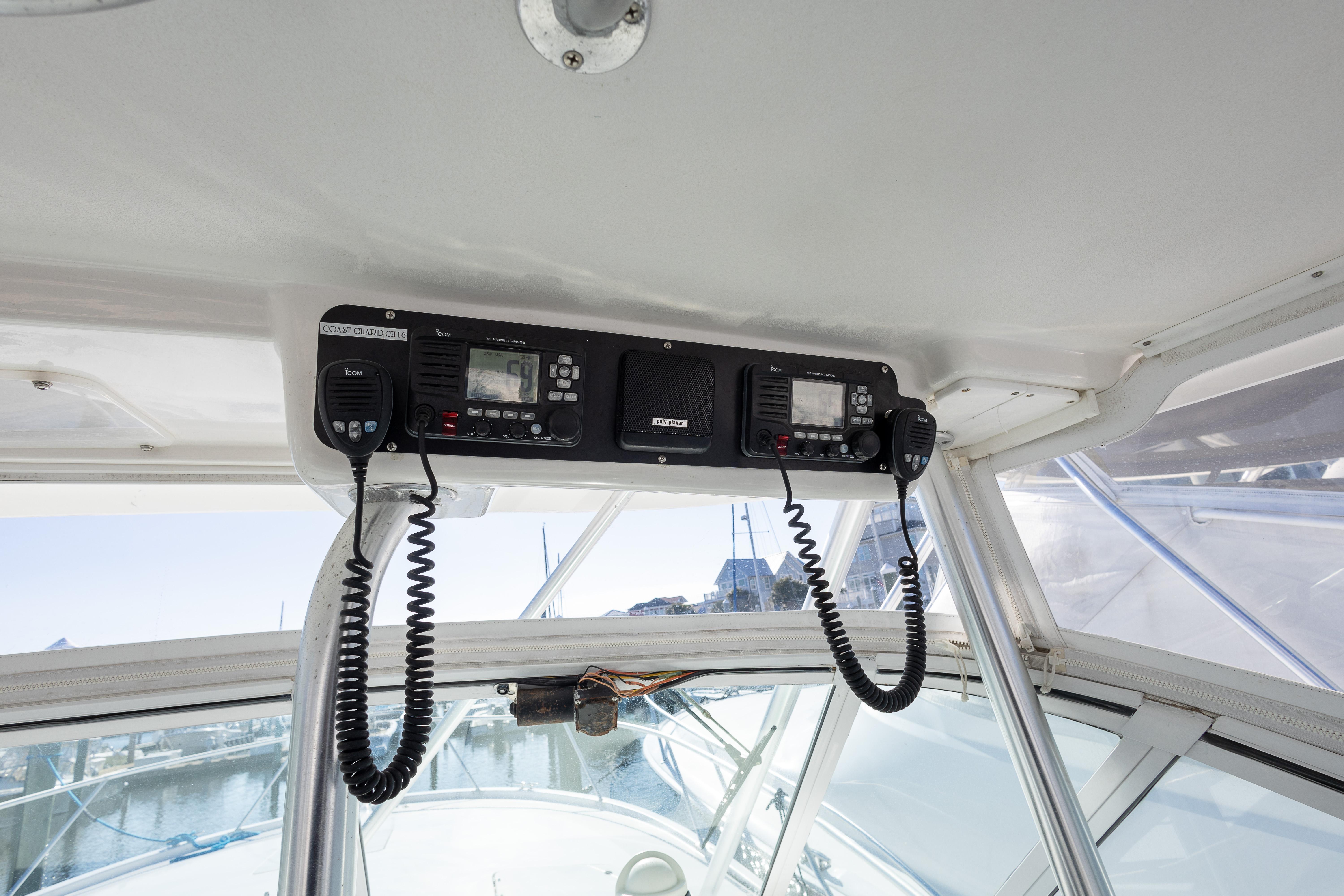 2005 Luhrs 36 - Image 19
