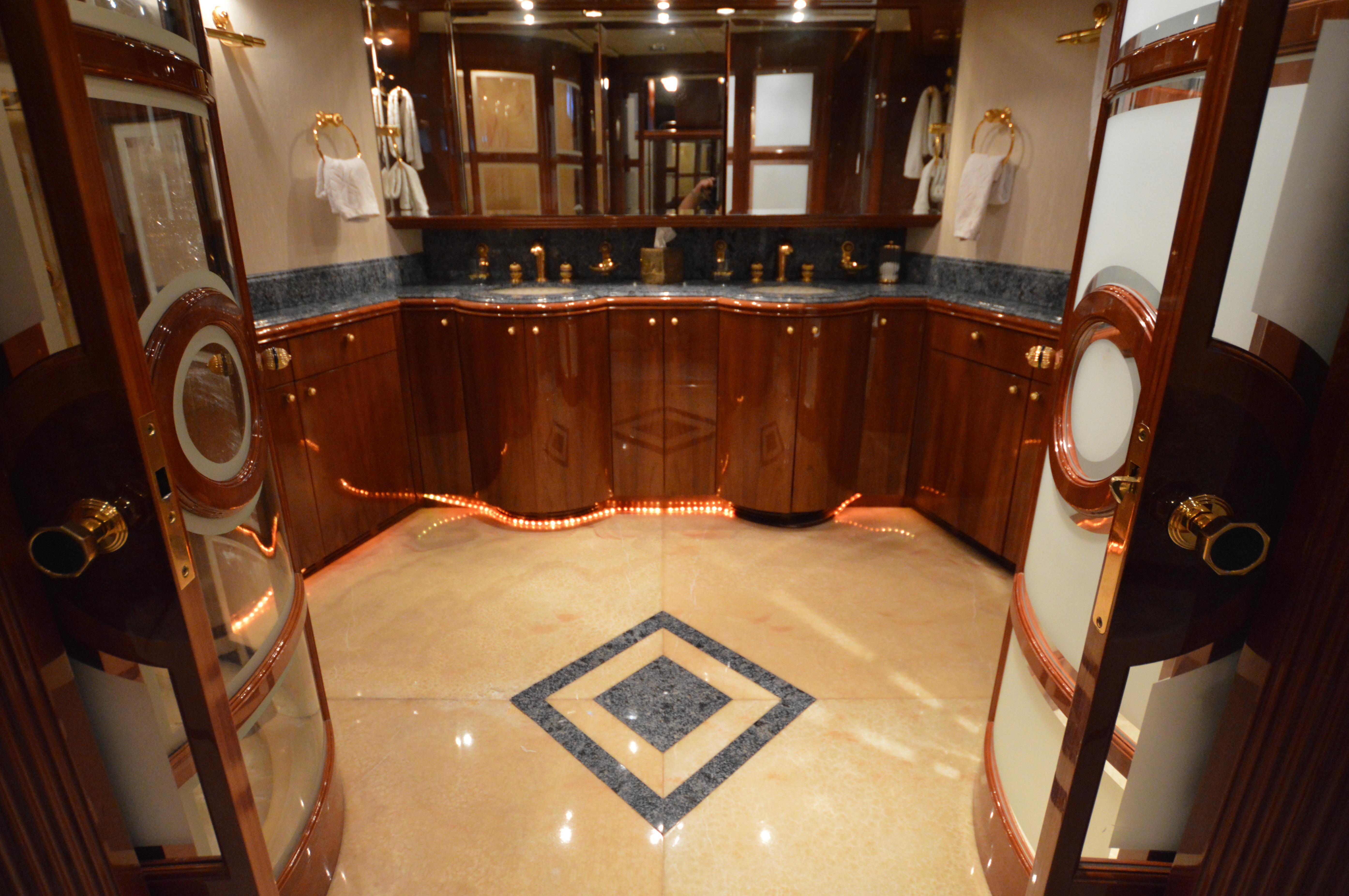 Destiny-pilothouse 2001-My Destiny FL-US-9383324 | Thumbnail