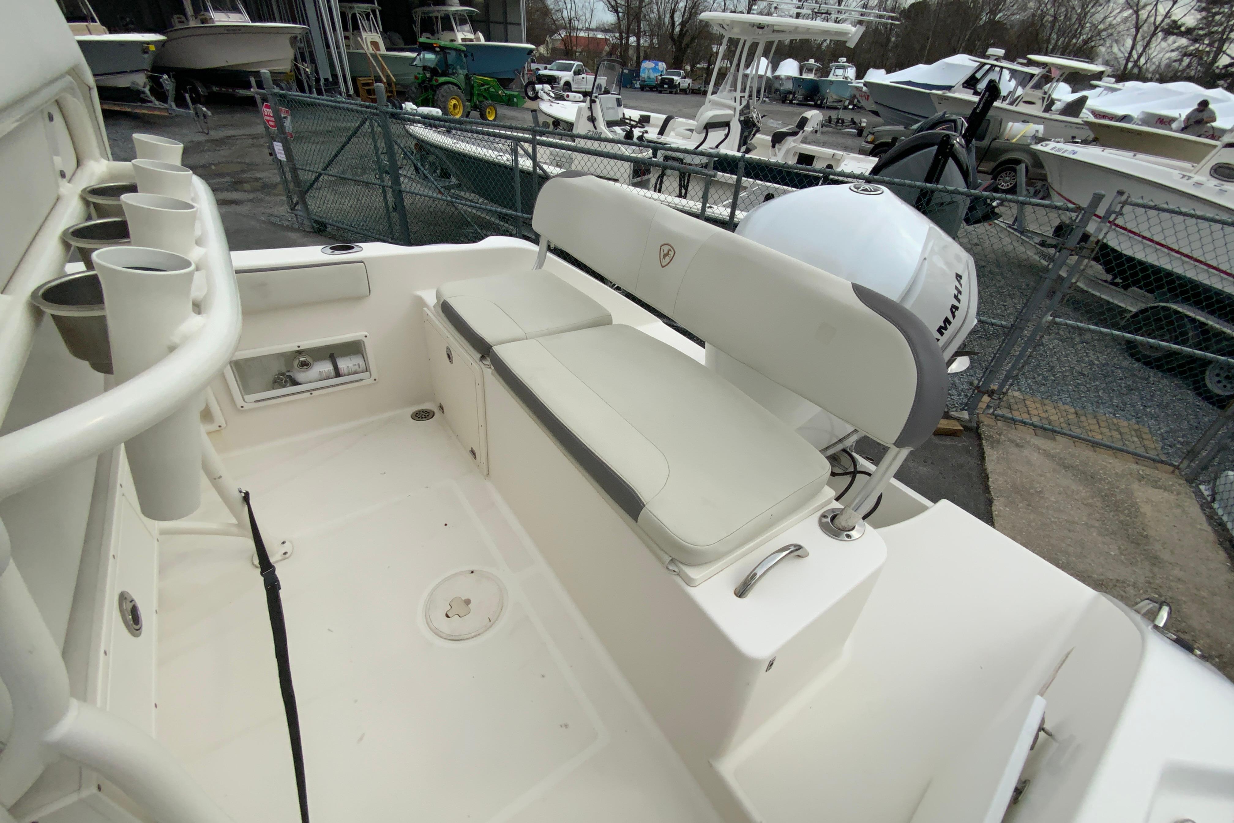 2019 Century 2301 Center Console-18