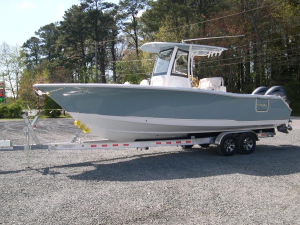 Gamefish 27 Forward Seat Photo 3