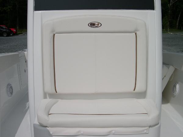 Gamefish 27 Forward Seat Photo 21