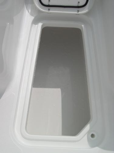 Gamefish 27 Forward Seat Photo 11