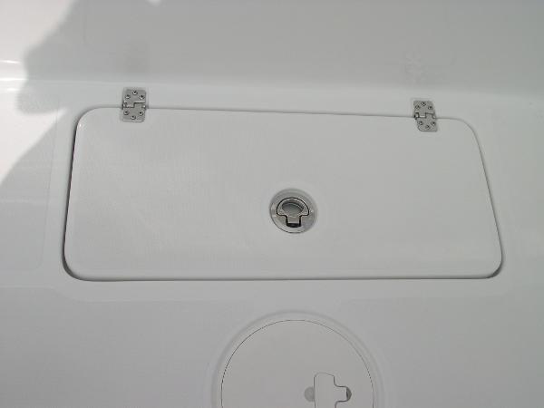 Gamefish 27 Forward Seat Photo 49