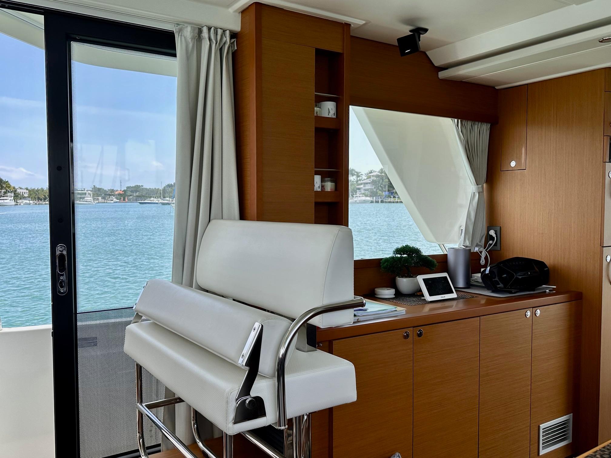 Yacht Photos Pics