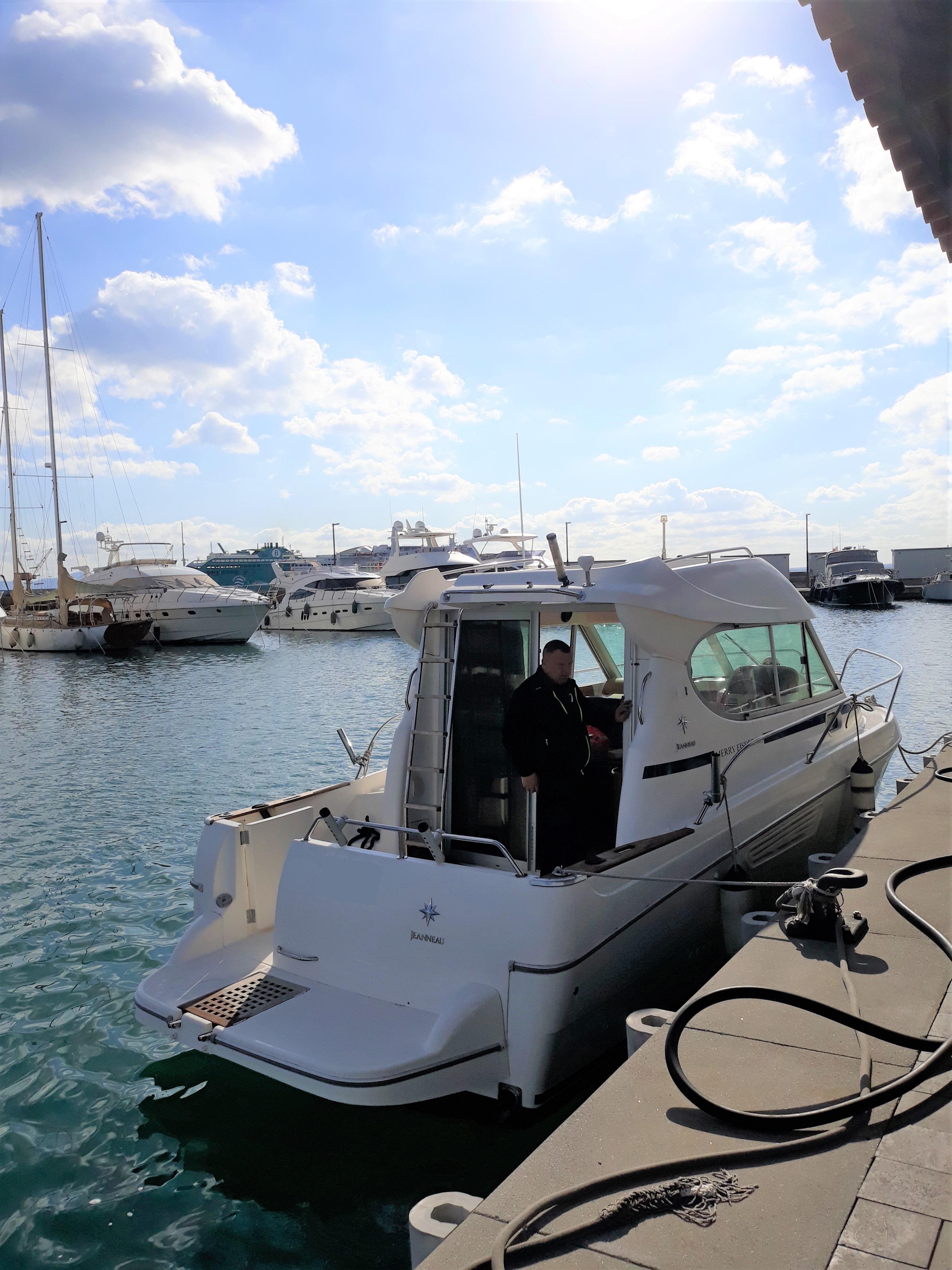 Jeanneau Merry Fisher 805 style=