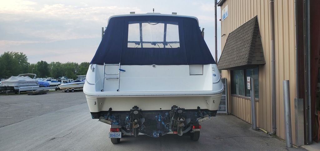 1989 Sea Ray boat for sale, model of the boat is 280 WITH TRI-AXLE ALUMINUM TRAILER & Image # 2 of 15