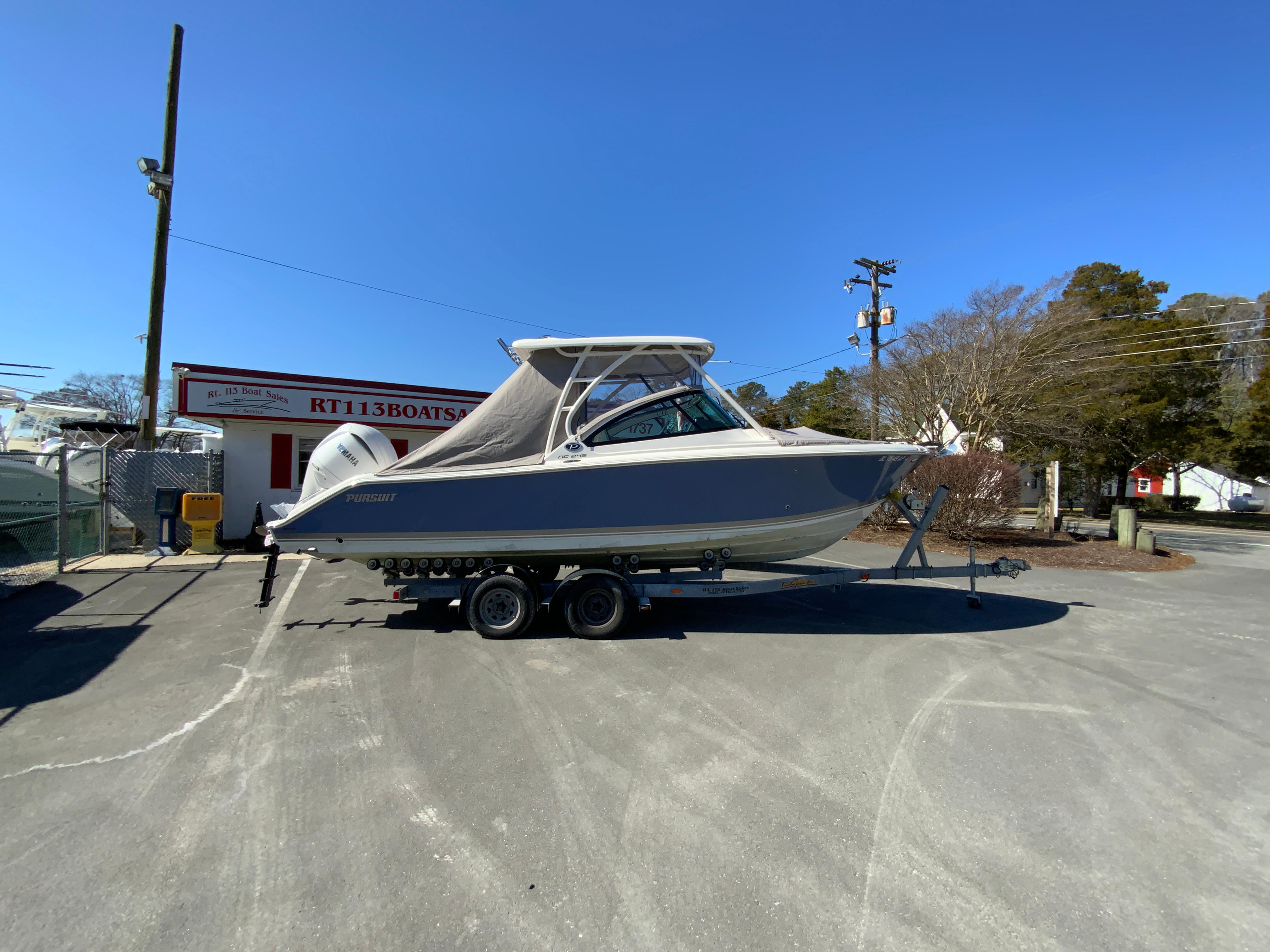 2024 Pursuit DC 246 Dual Console-56