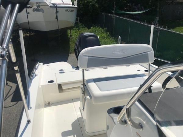 2016 Boston Whaler boat for sale, model of the boat is 210 Dauntless & Image # 5 of 6