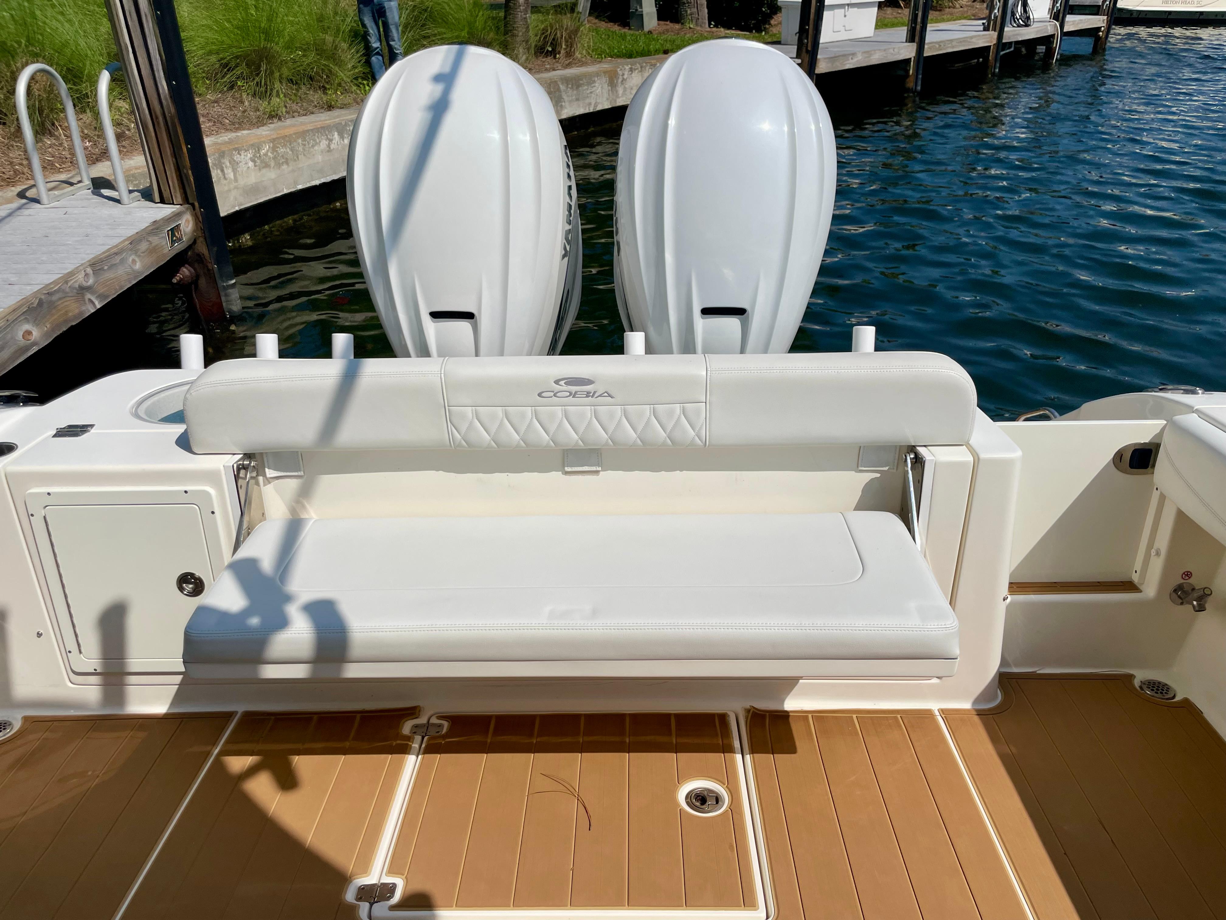 2021-cobia-350-center-console-power-9443307-20250319124915660-1_XLARGE
