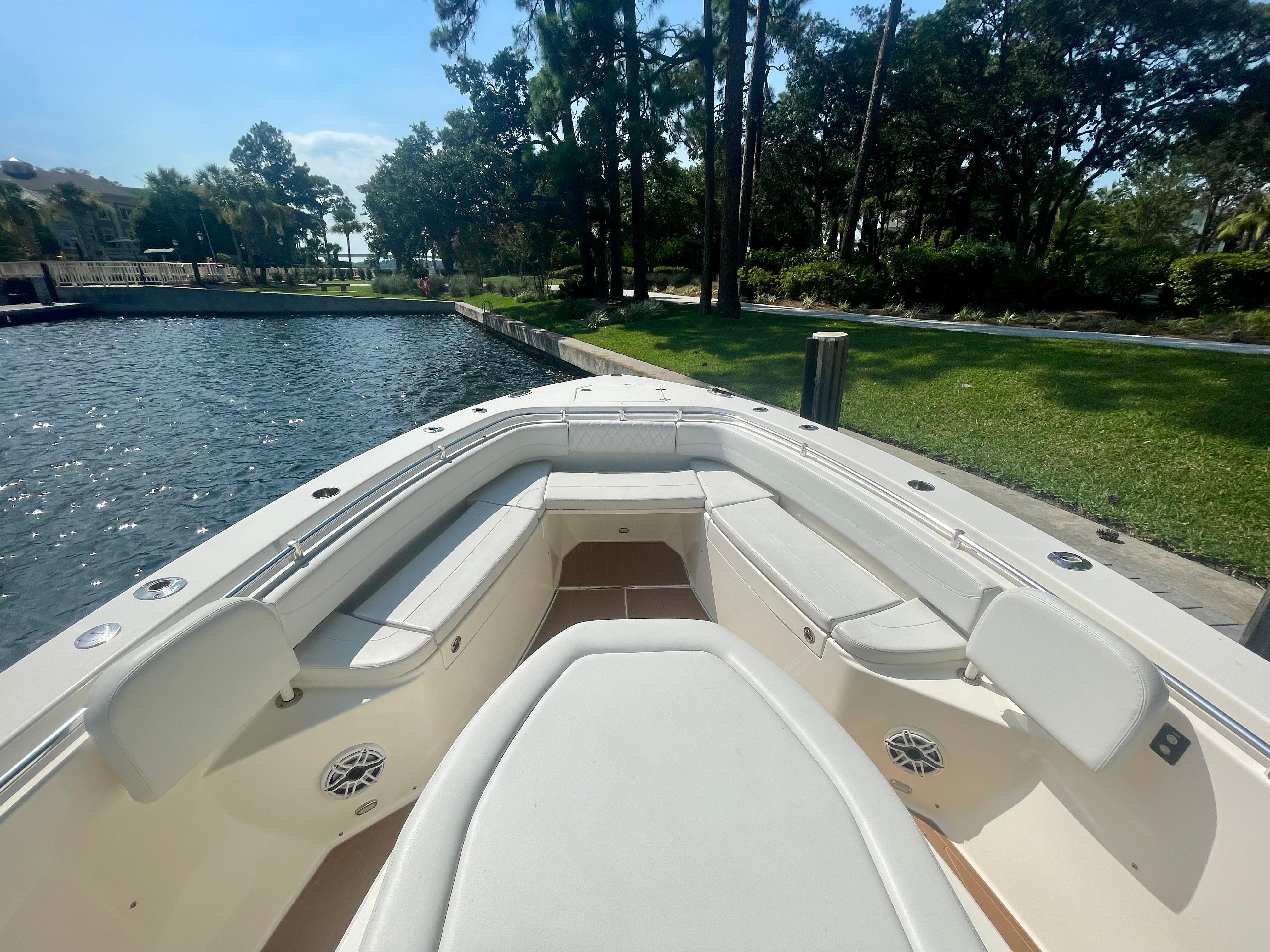 2021-cobia-350-center-console-power-9443307-20250319124921061-1_XLARGE