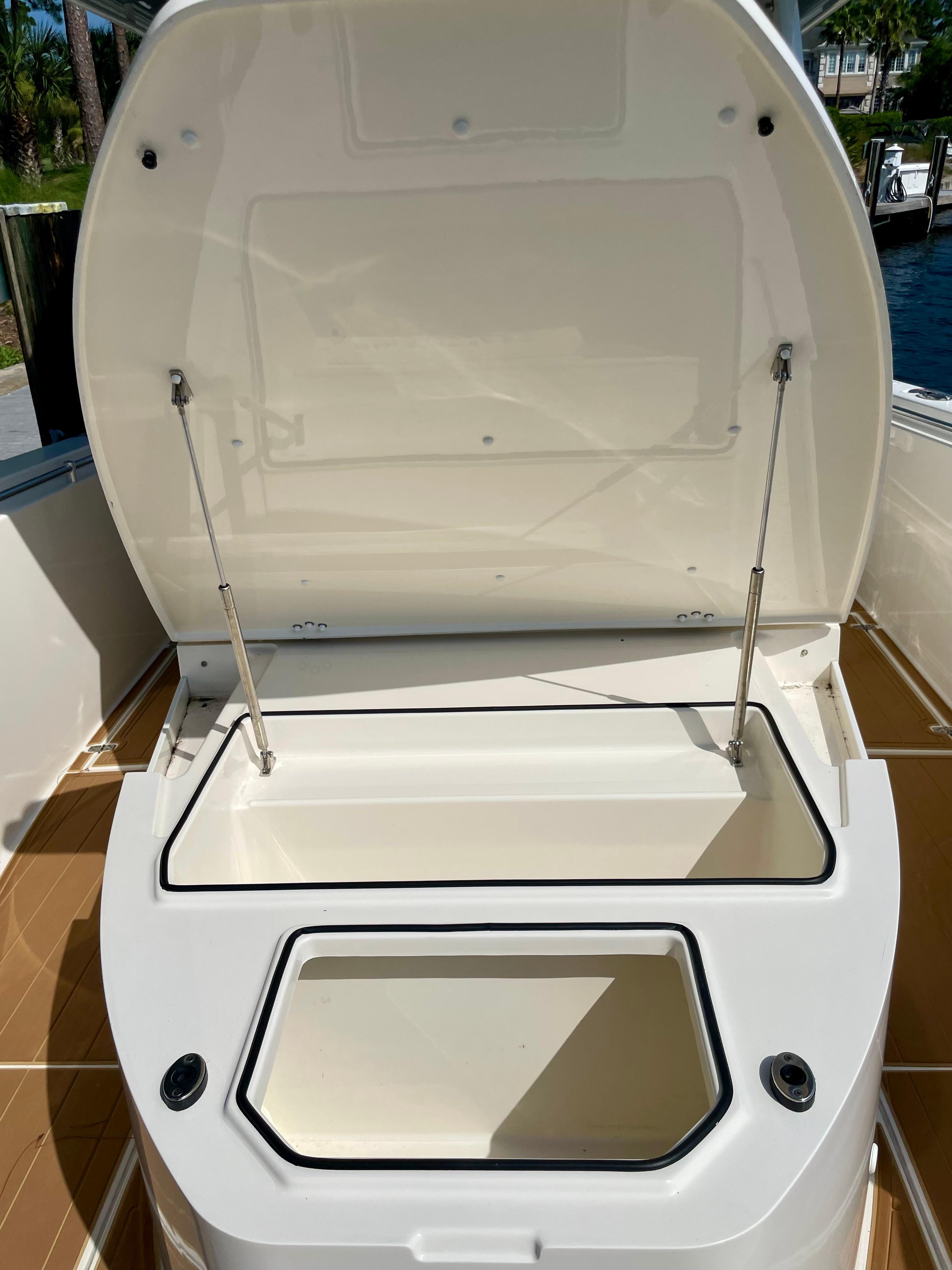 2021-cobia-350-center-console-power-9443307-20250319125015163-1_XLARGE