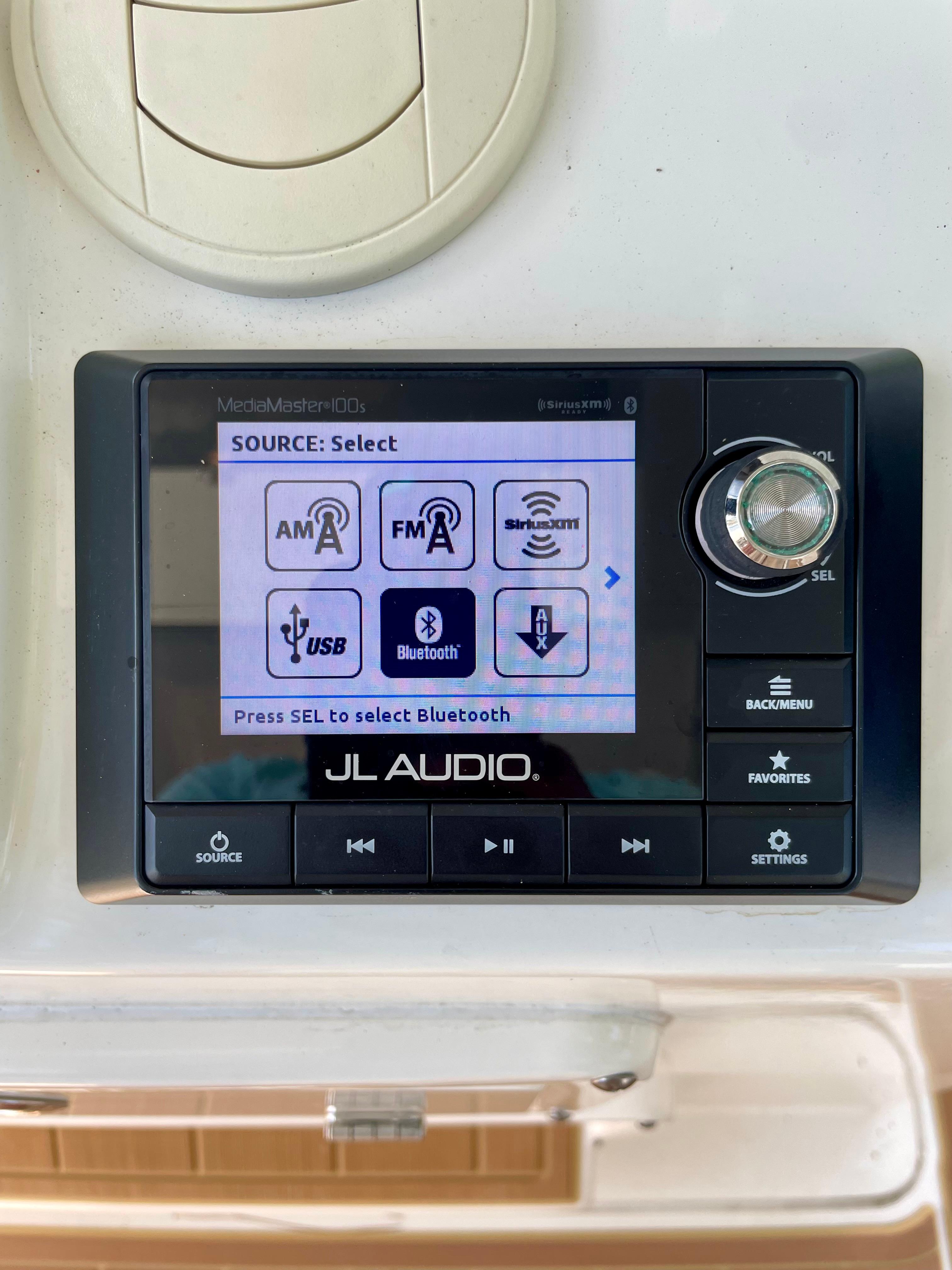 2021-cobia-350-center-console-power-9443307-20250319125117638-1_XLARGE