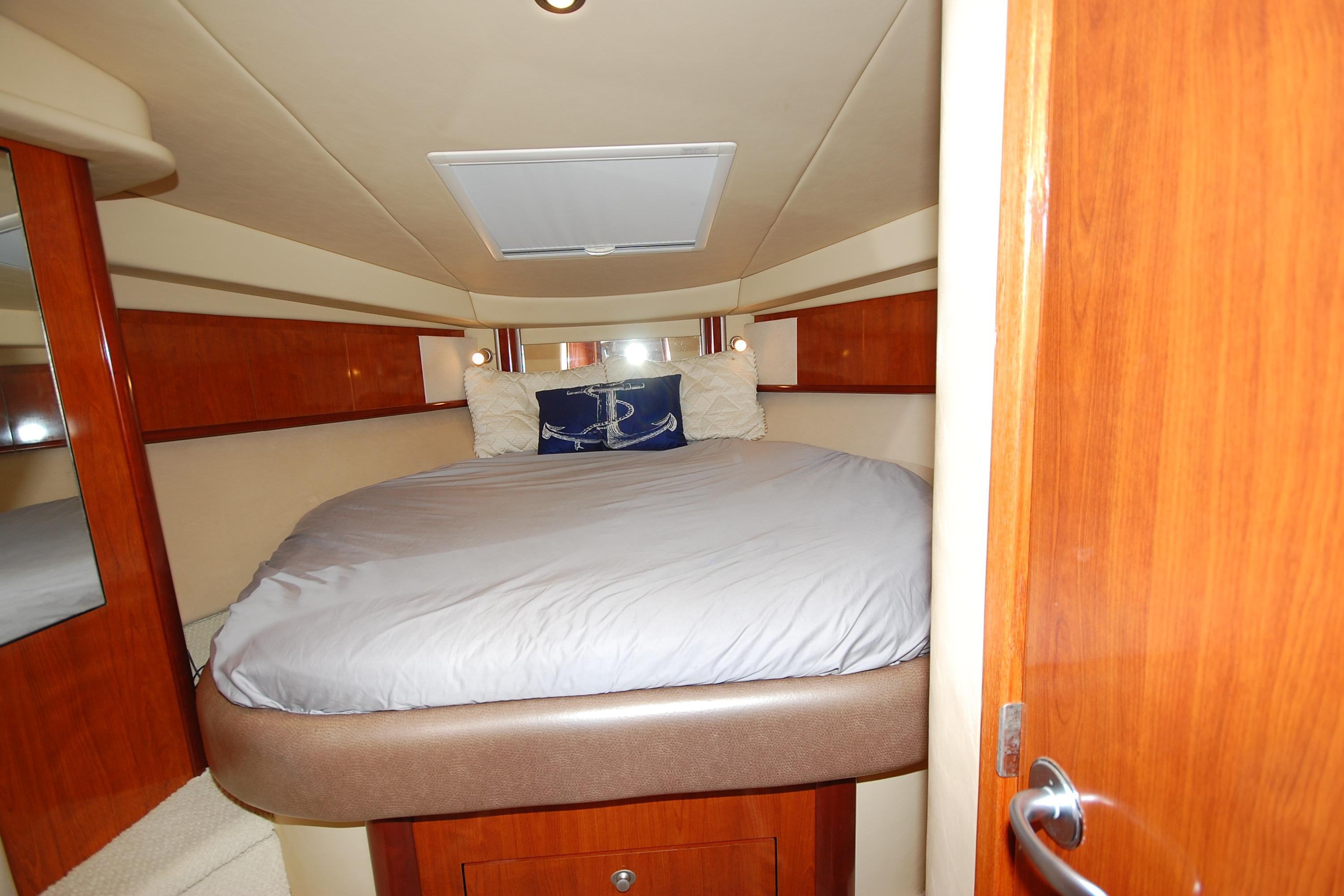 OH 10482 HG Knot 10 Yacht Sales OH 10482 HG Knot 10 Yacht Sales