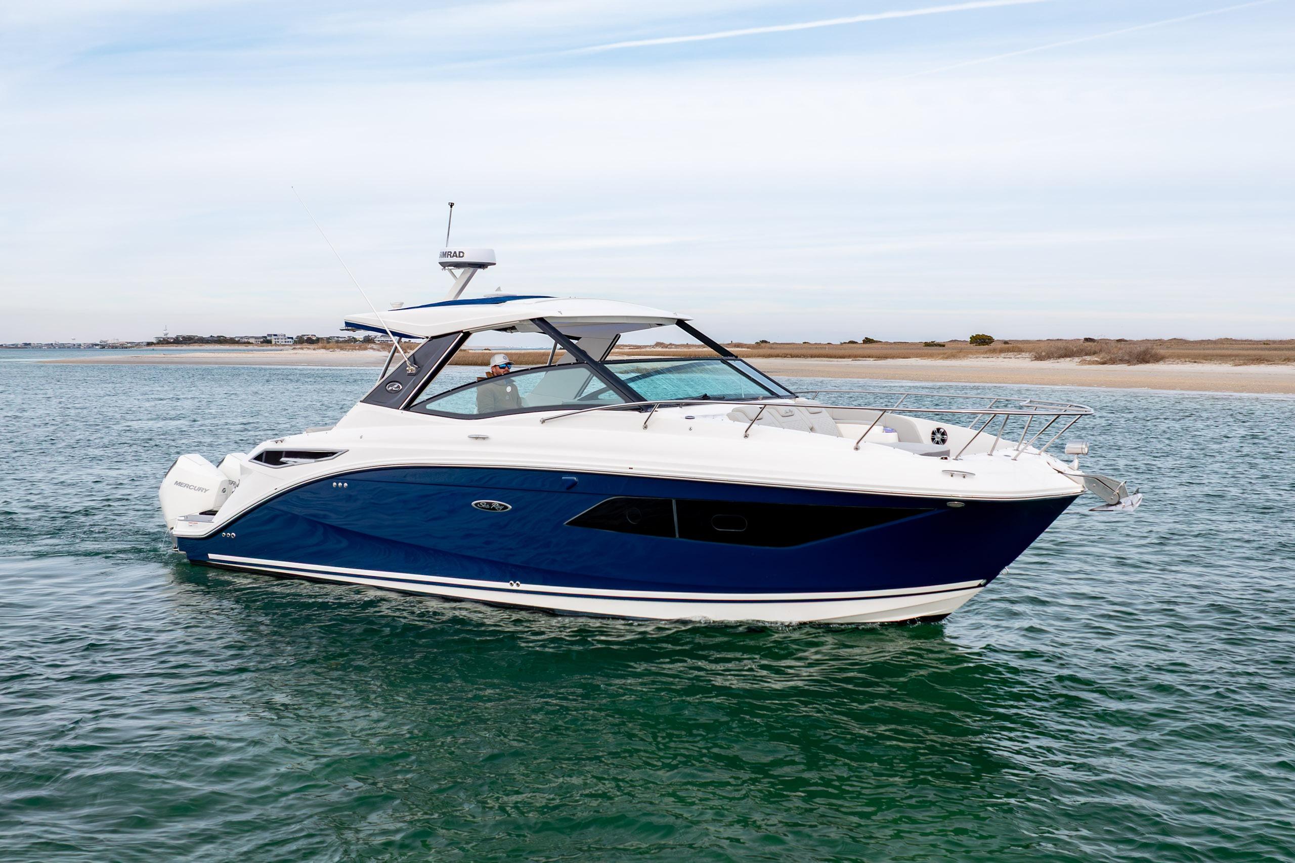 2020 Sea Ray Sundancer 320 Outboard