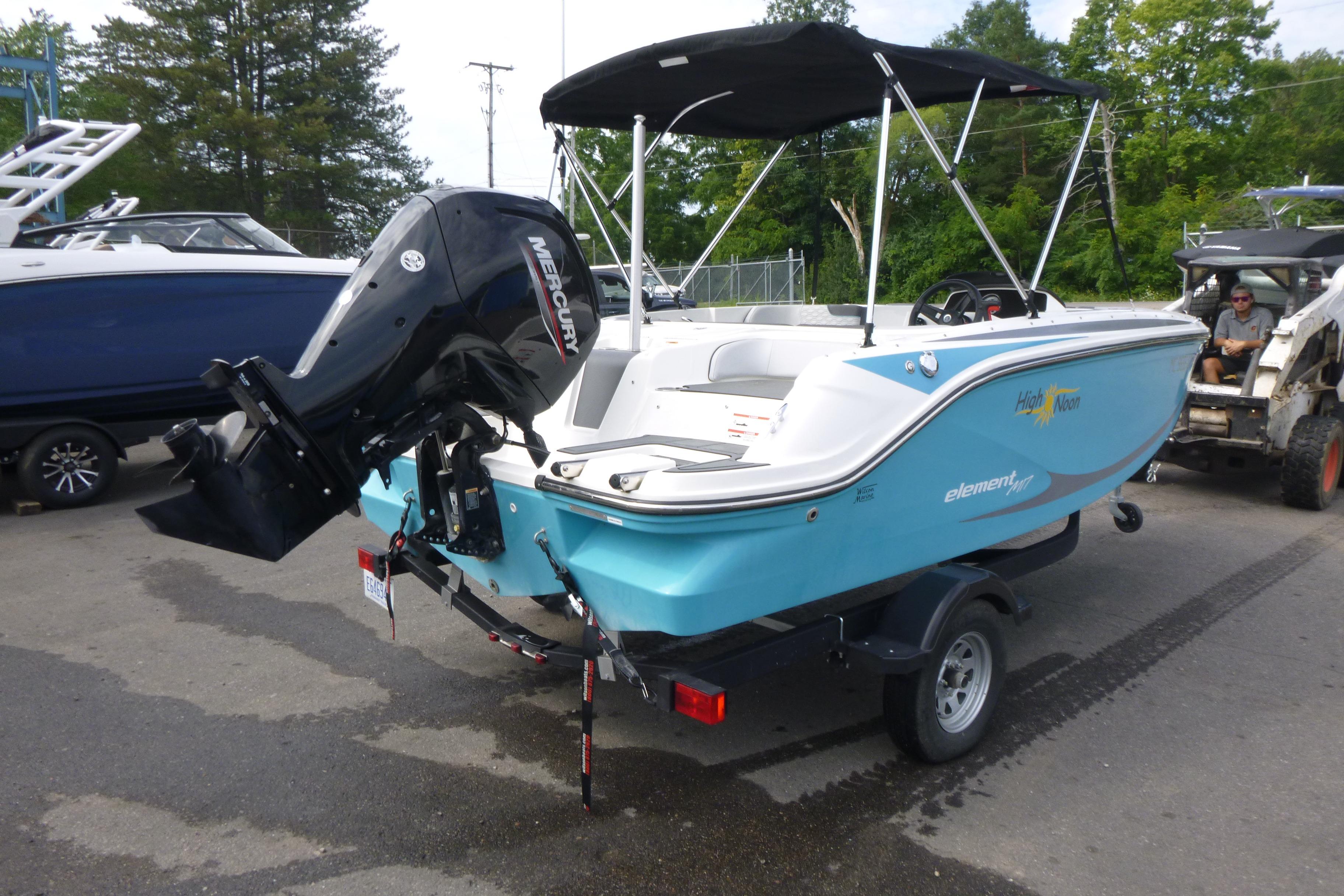 2022 Bayliner Element M17 Gallery