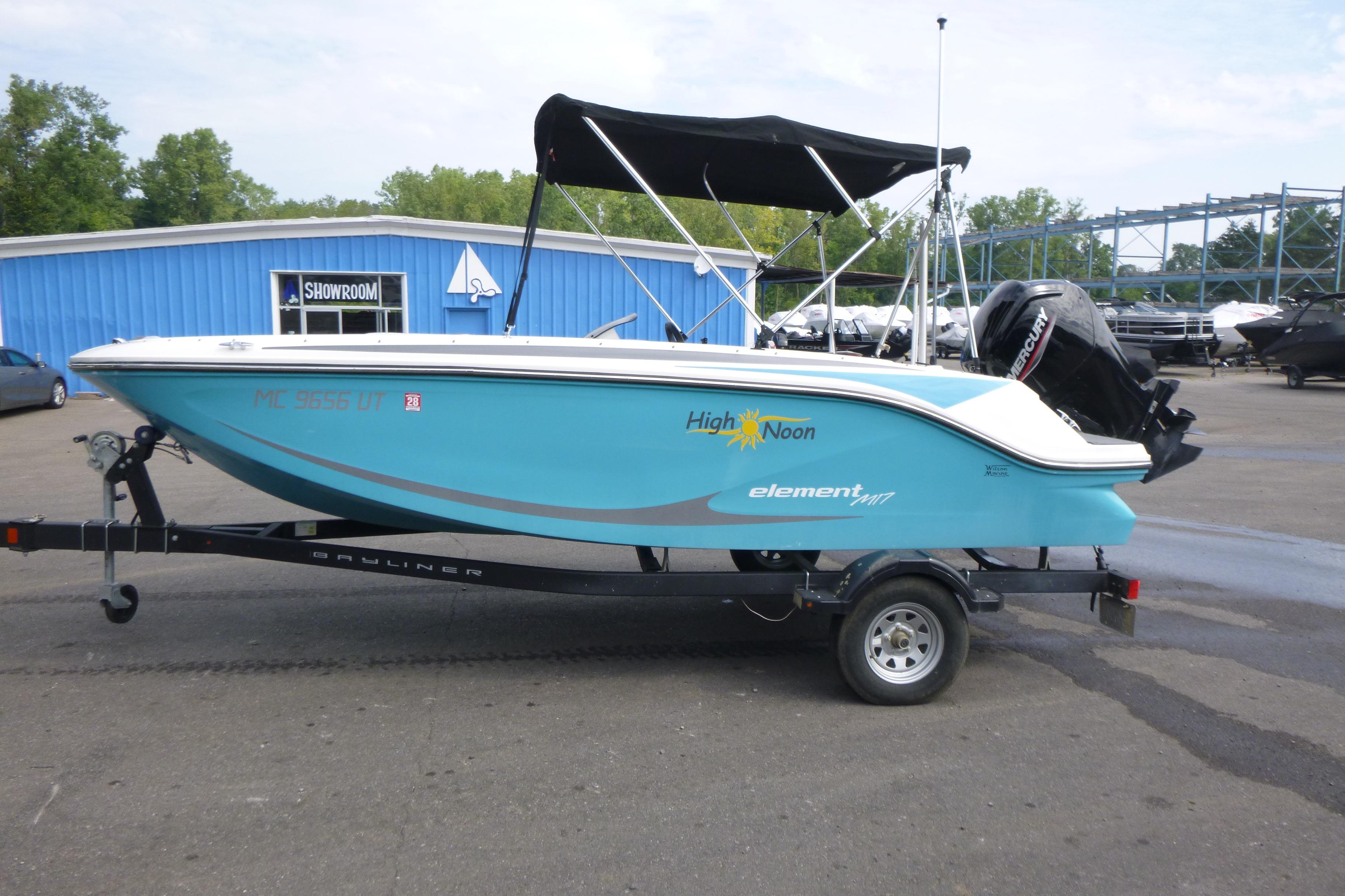 2022 Bayliner Element M17 Gallery