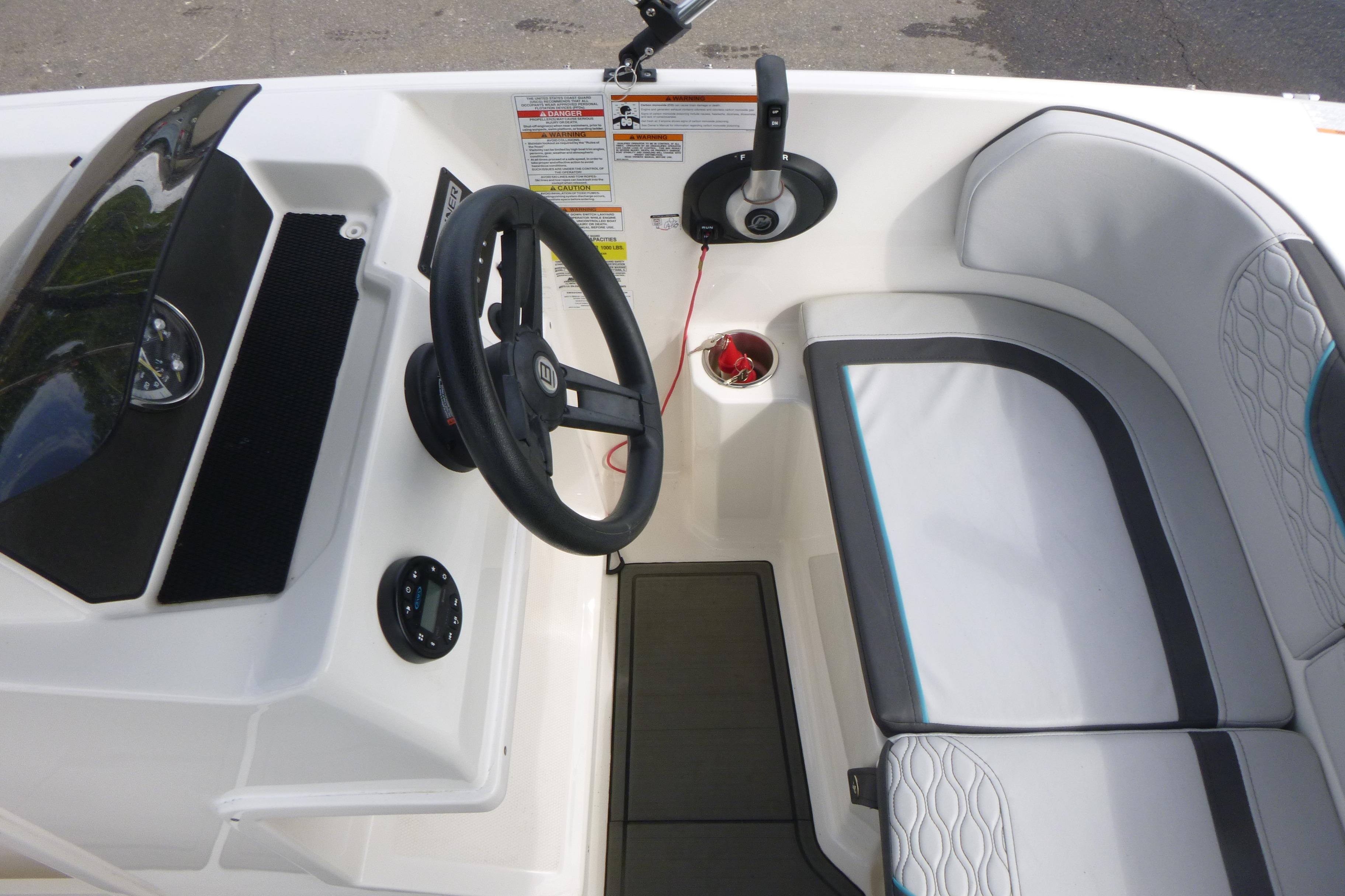 2022 Bayliner Element M17 Gallery