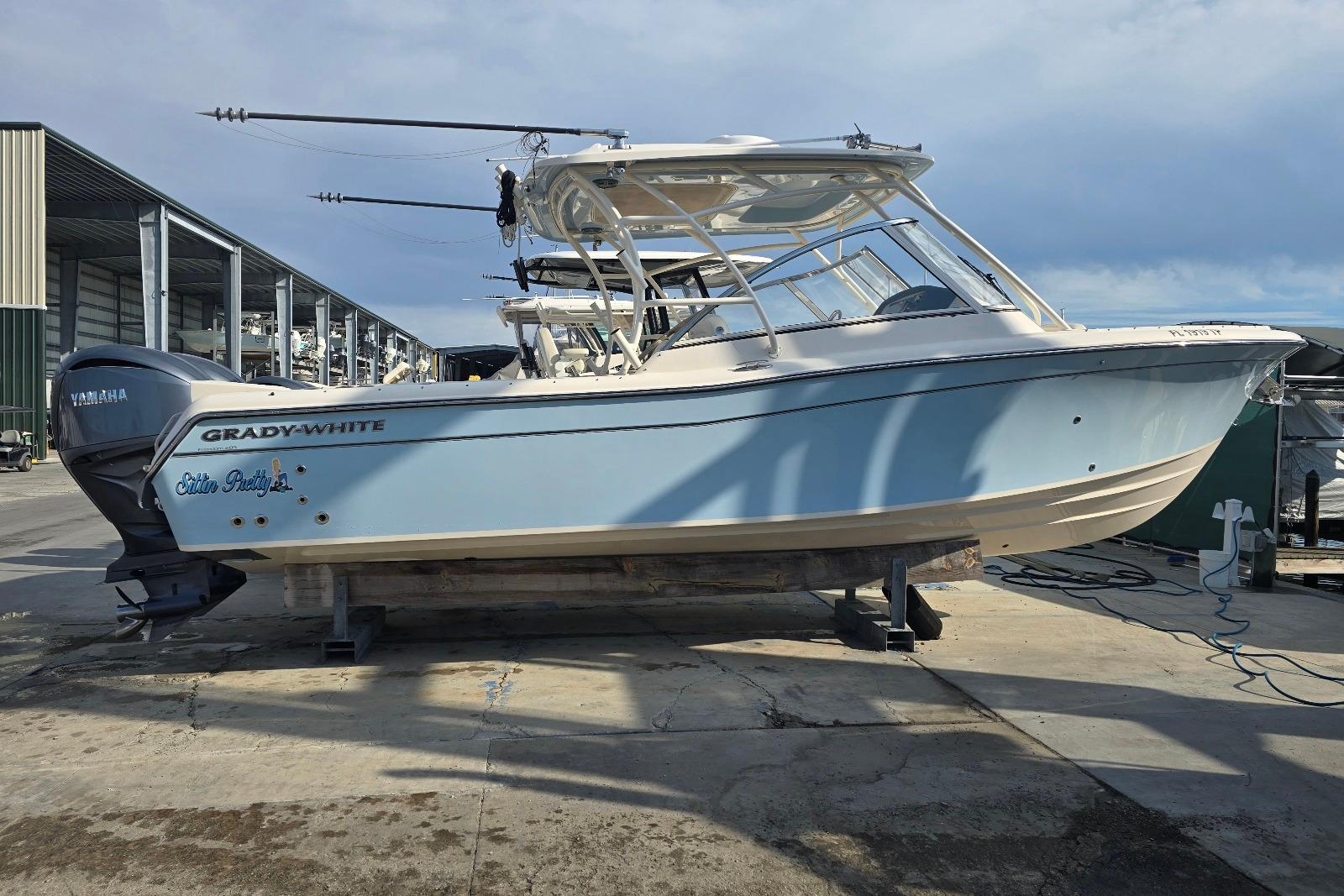 2022 Grady-White Freedom 285