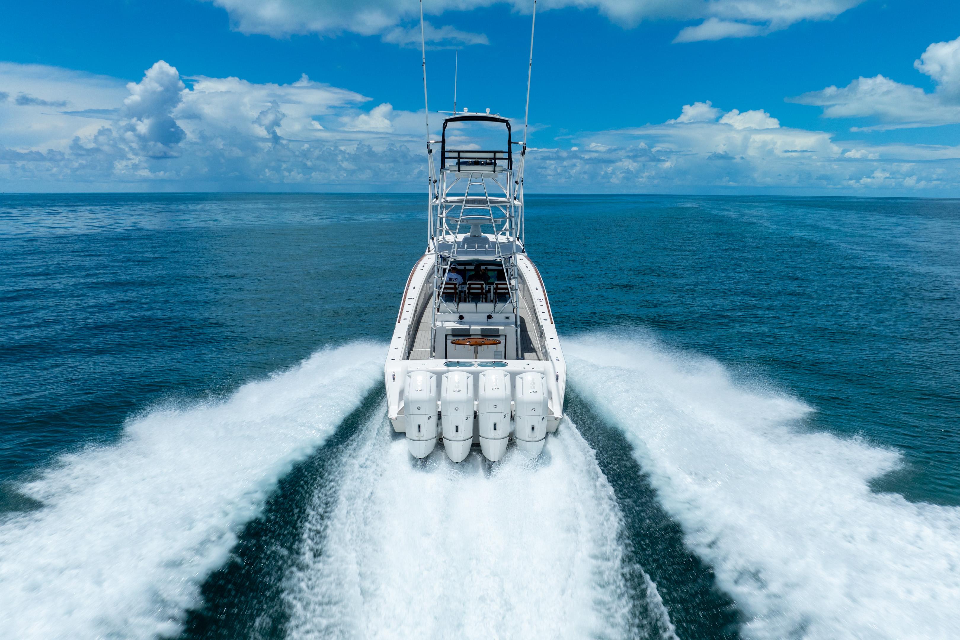 2023-front-runner-47-center-console-power-9453394-20240703111233354-1_XLARGE
