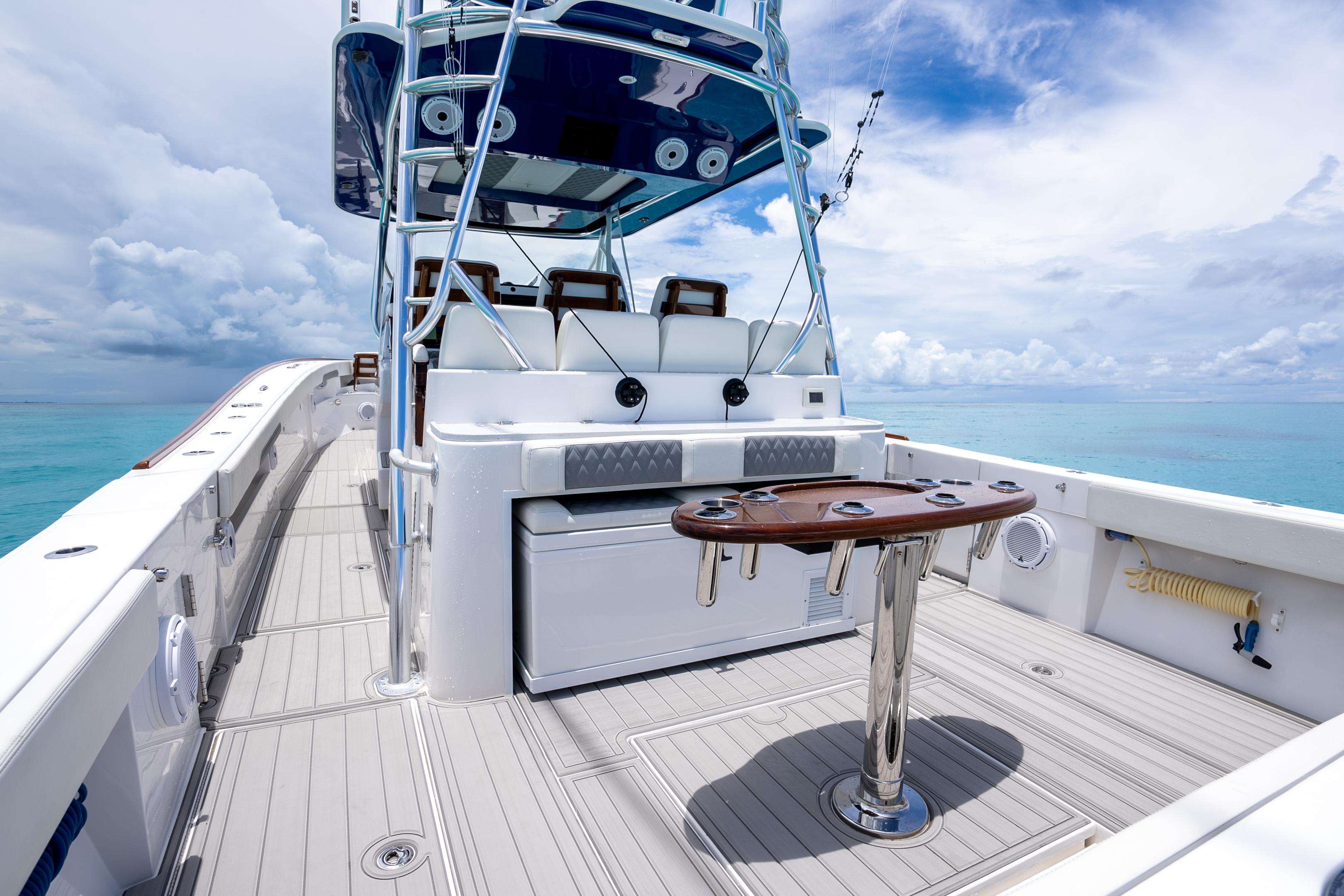 2023-front-runner-47-center-console-power-9453394-20240703111424218-1_XLARGE