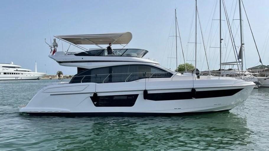 Yacht Photos Pics